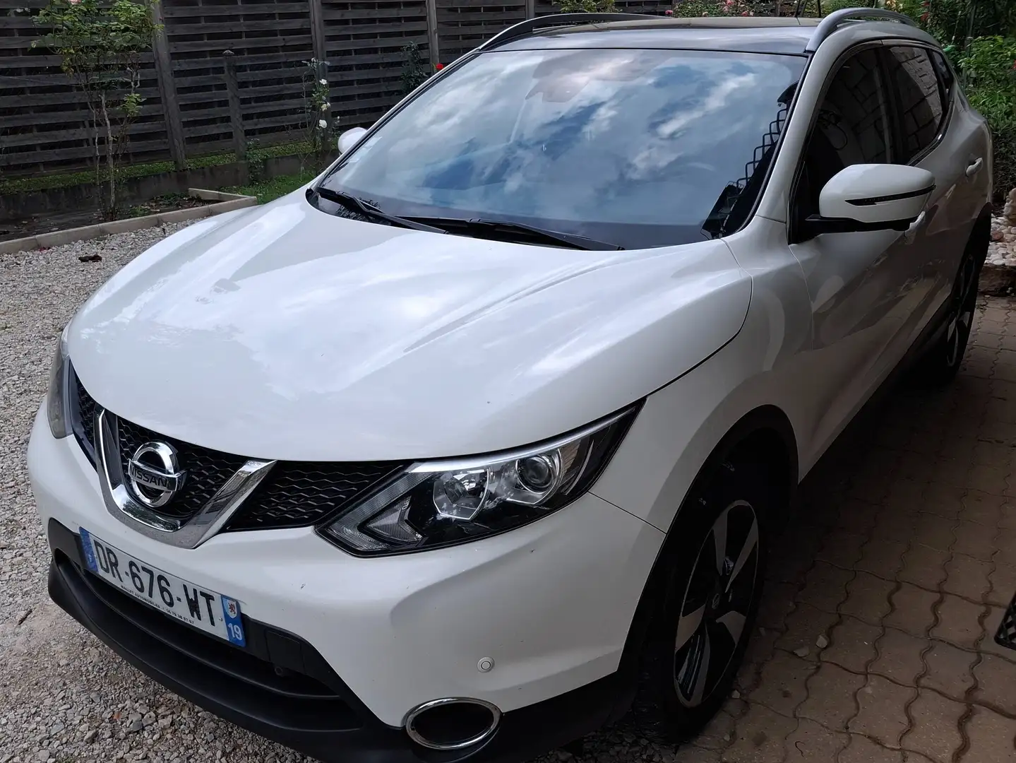 Nissan Qashqai Qashqai 1.6 dCi 130 Stop/Start Connect Edition Blanc - 1