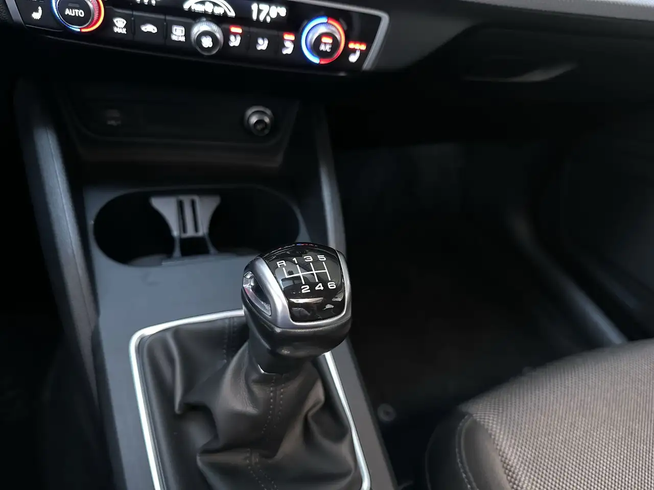 Audi Q2 30 TFSI Advanced Edition Panoramadak Stoelverwarmi, миниатюра 23