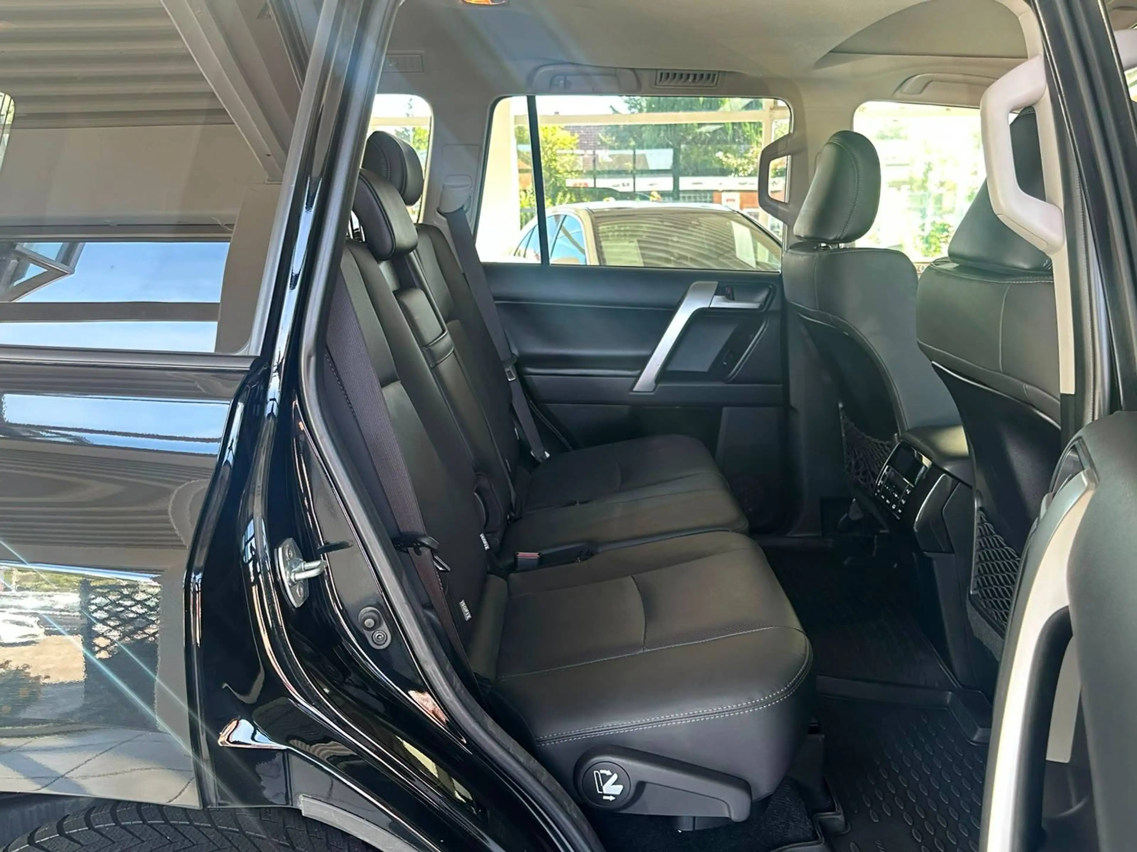 Toyota Land Cruiser TEC-Edition - Vollausstattung — photo 10