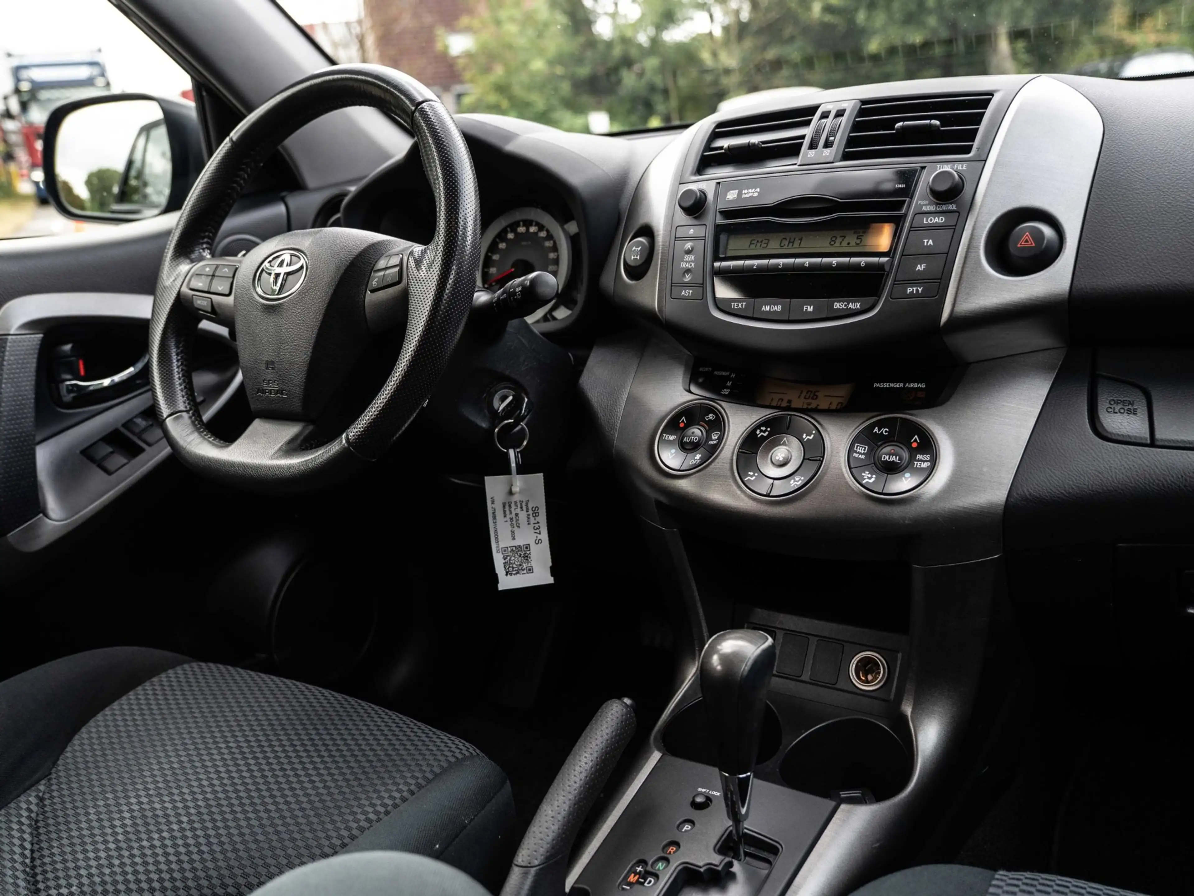 Toyota RAV 4 2.0 VVTi Dynamic | AUTOMAAT | TREKHAAK | CRUISE / — photo 15