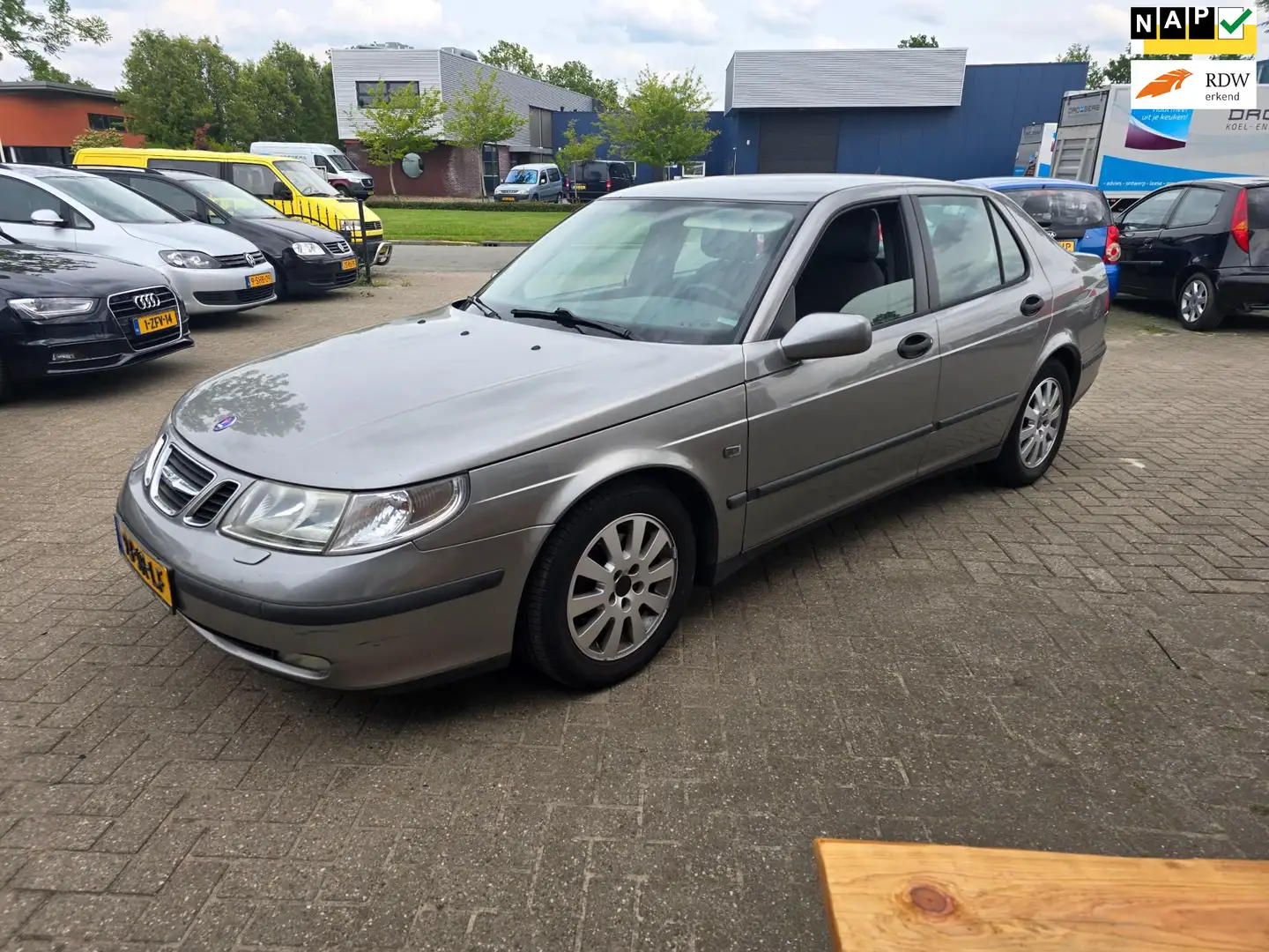 Saab 9-5 2.3t Linear in prijs verlaagd Gris - 1