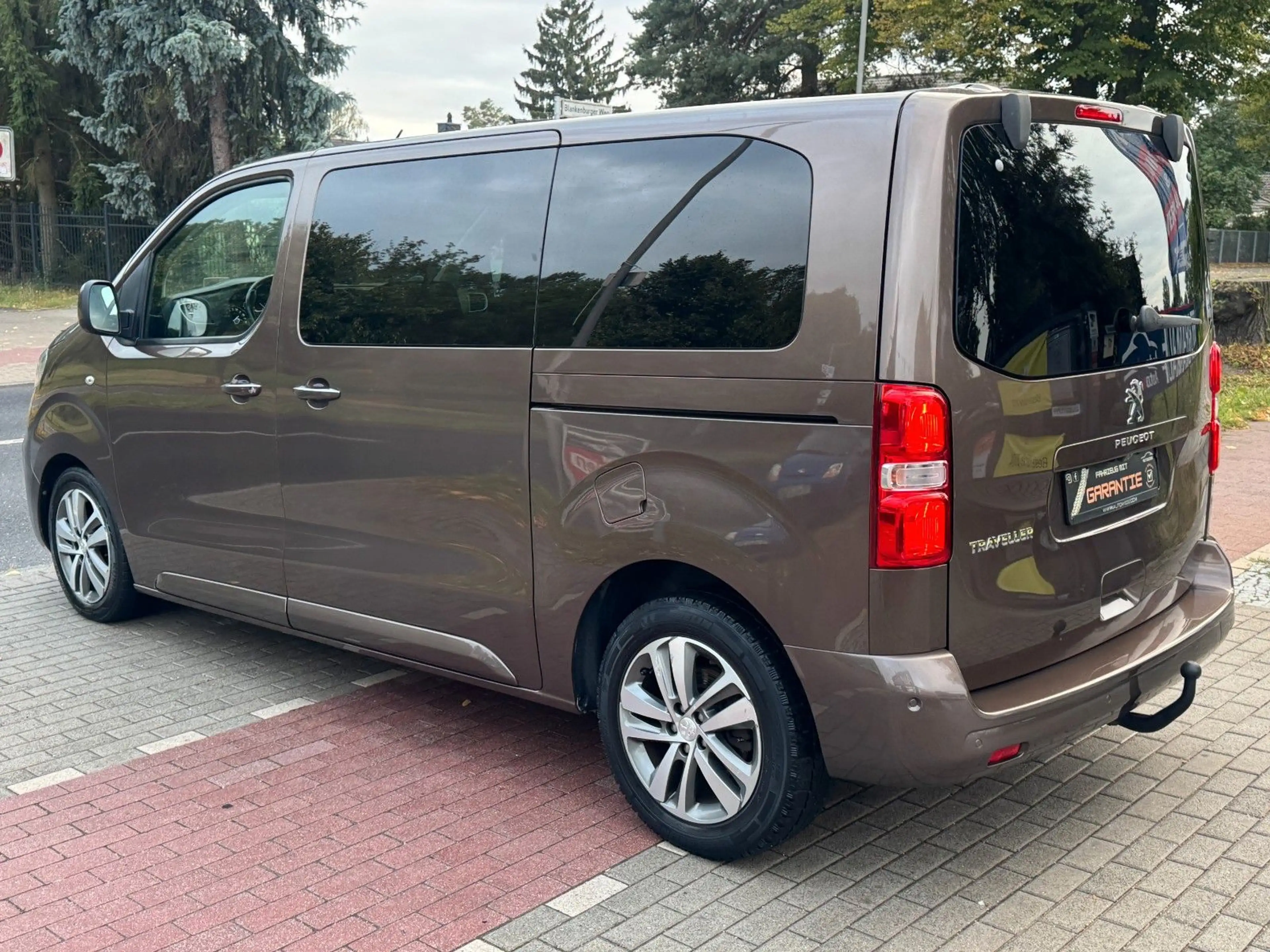 Peugeot Traveller Expert Traveller*Aut*8Sitze*Nav*Webasto*AHK*ACC — photo 7