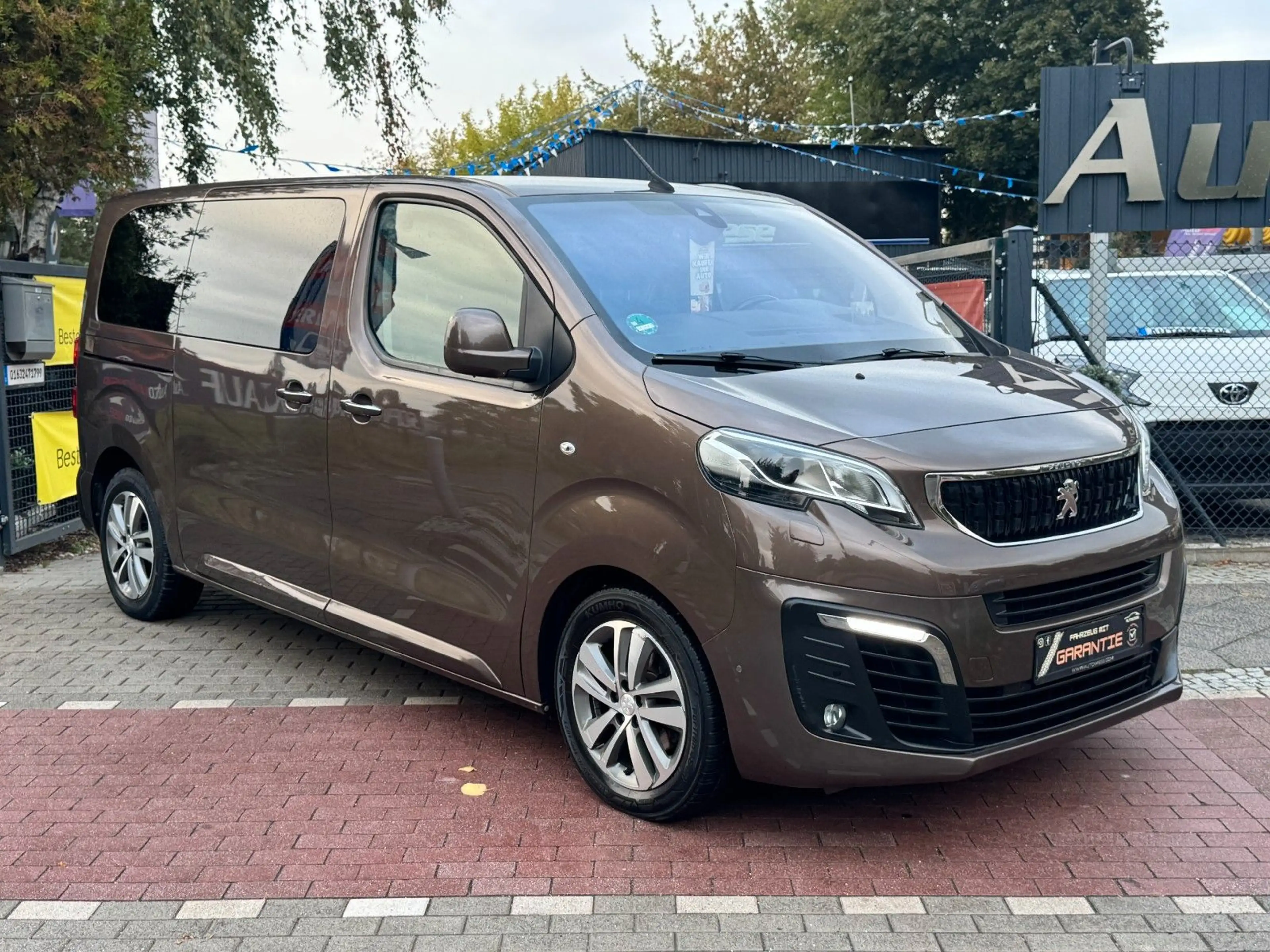 Peugeot Traveller Expert Traveller*Aut*8Sitze*Nav*Webasto*AHK*ACC