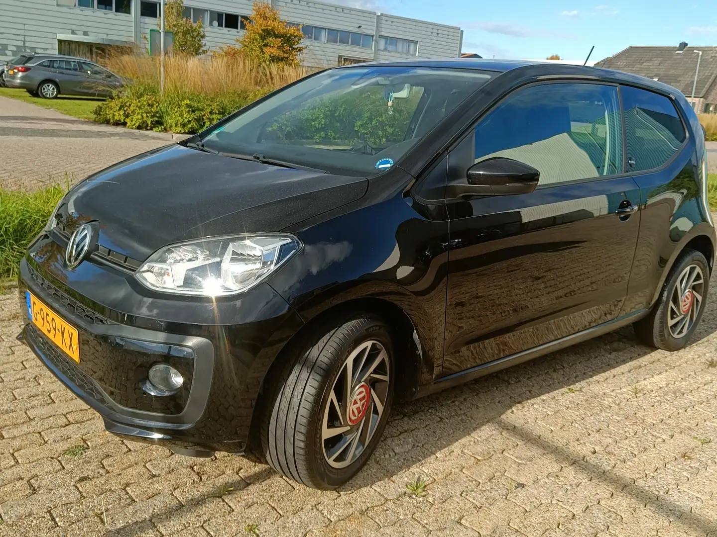 Volkswagen up! up! 1.0 TSI high - 1