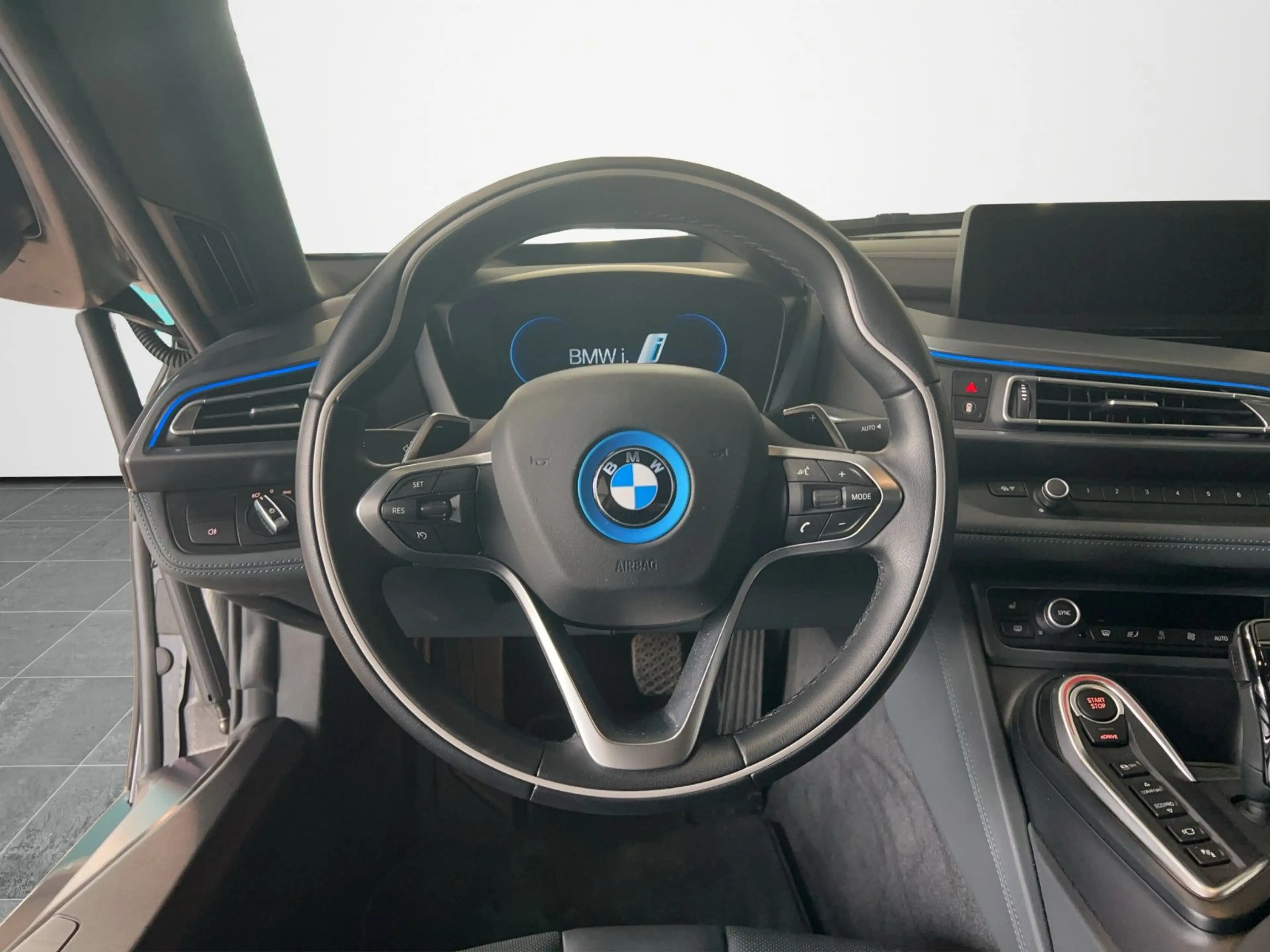 BMW i8 Pure Impulse First Edition 1.Hand+dt.Fahrzeug — photo 11