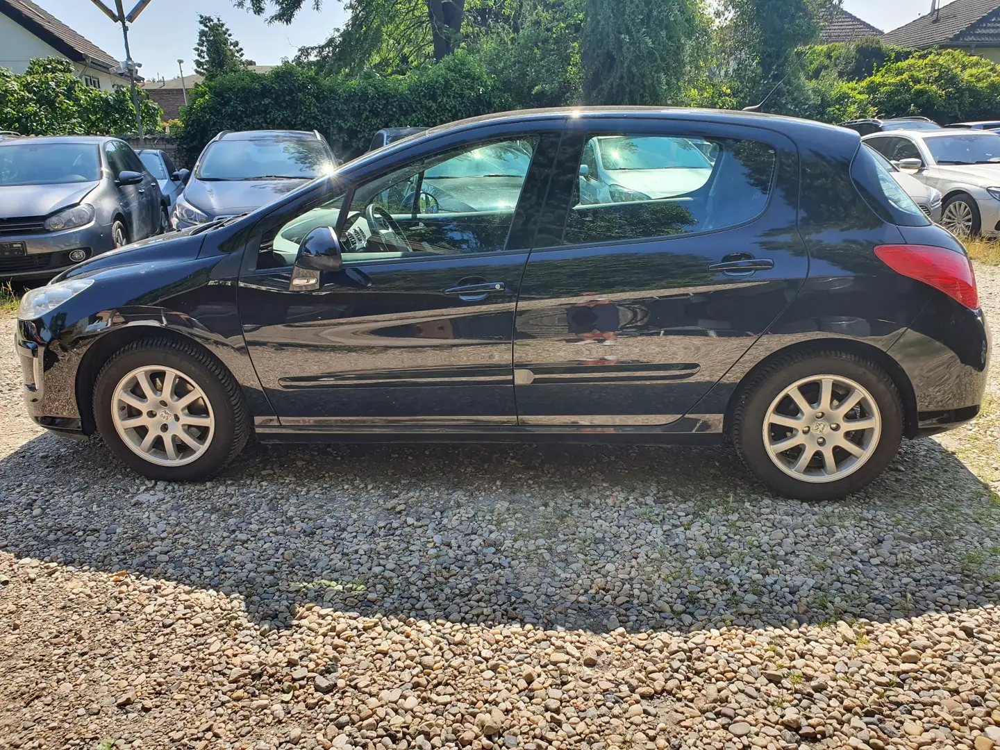 Peugeot 308 155 THP Platinum Schwarz - 2