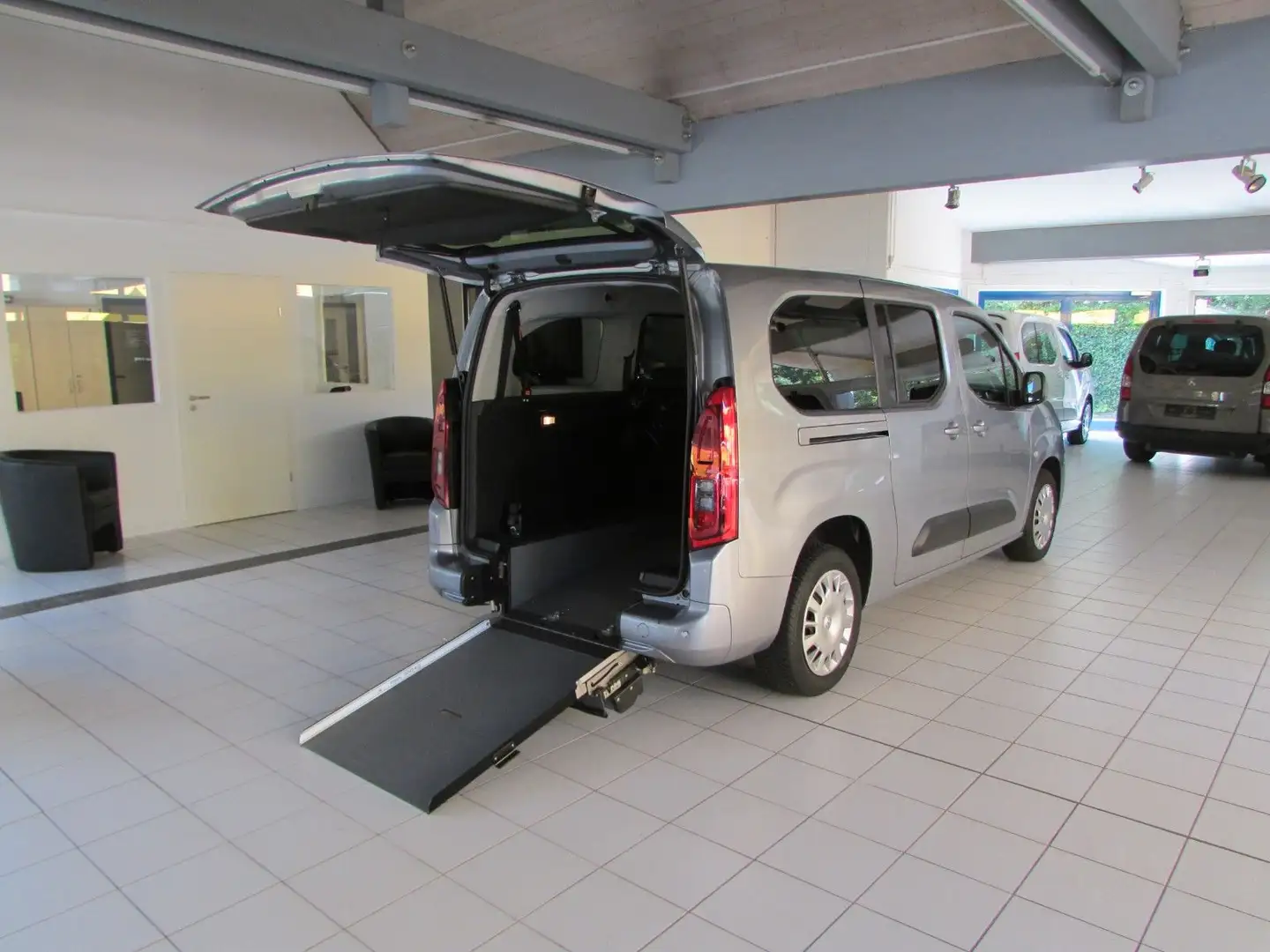 Opel Combo Life E Rollstuhlrampe./Behindertgerecht Gris - 1