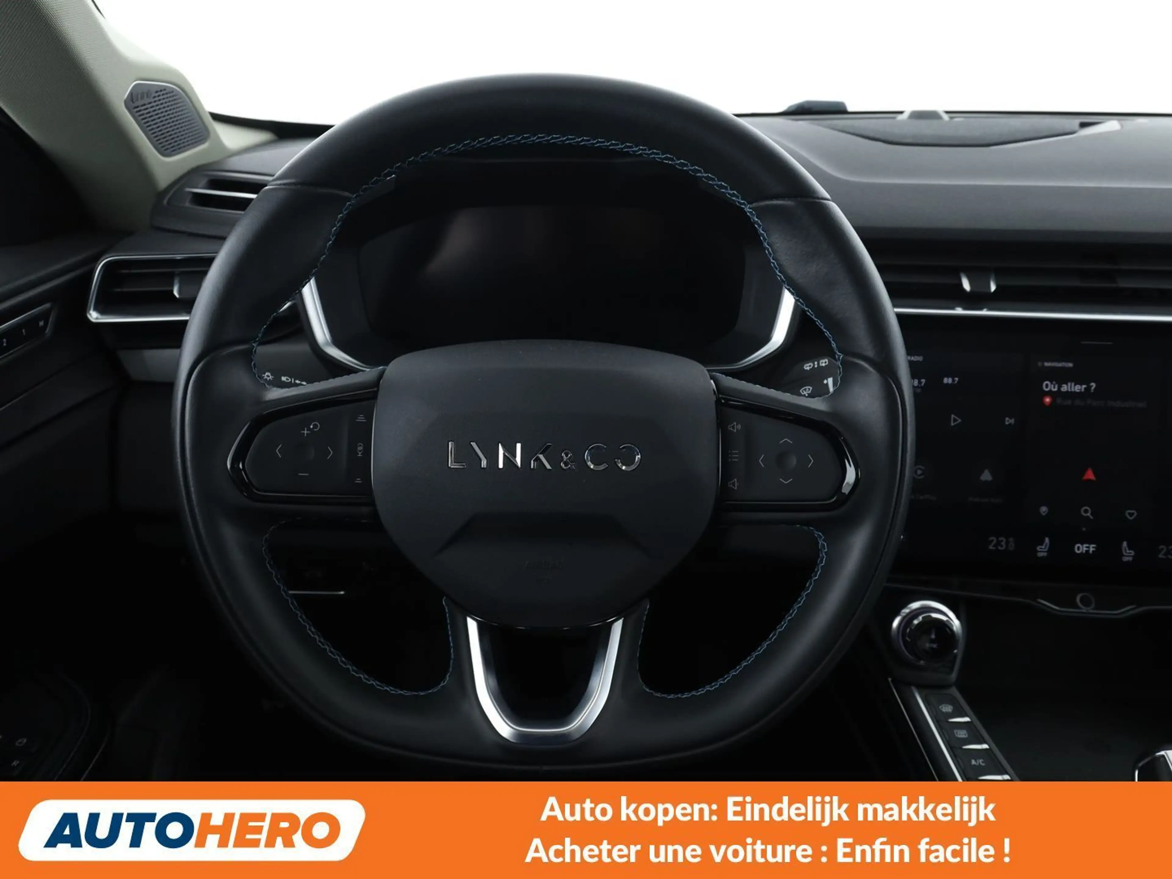 Lynk & Co 01 1.5 Plug-in Hybrid — photo 5