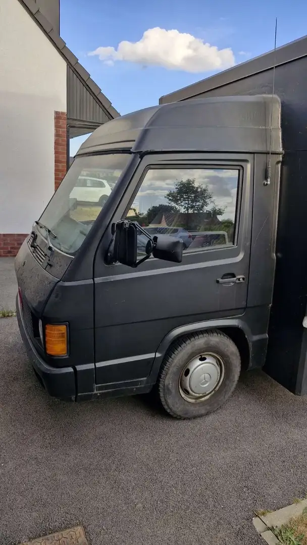 Mercedes-Benz MB 100 MB100 D - 2