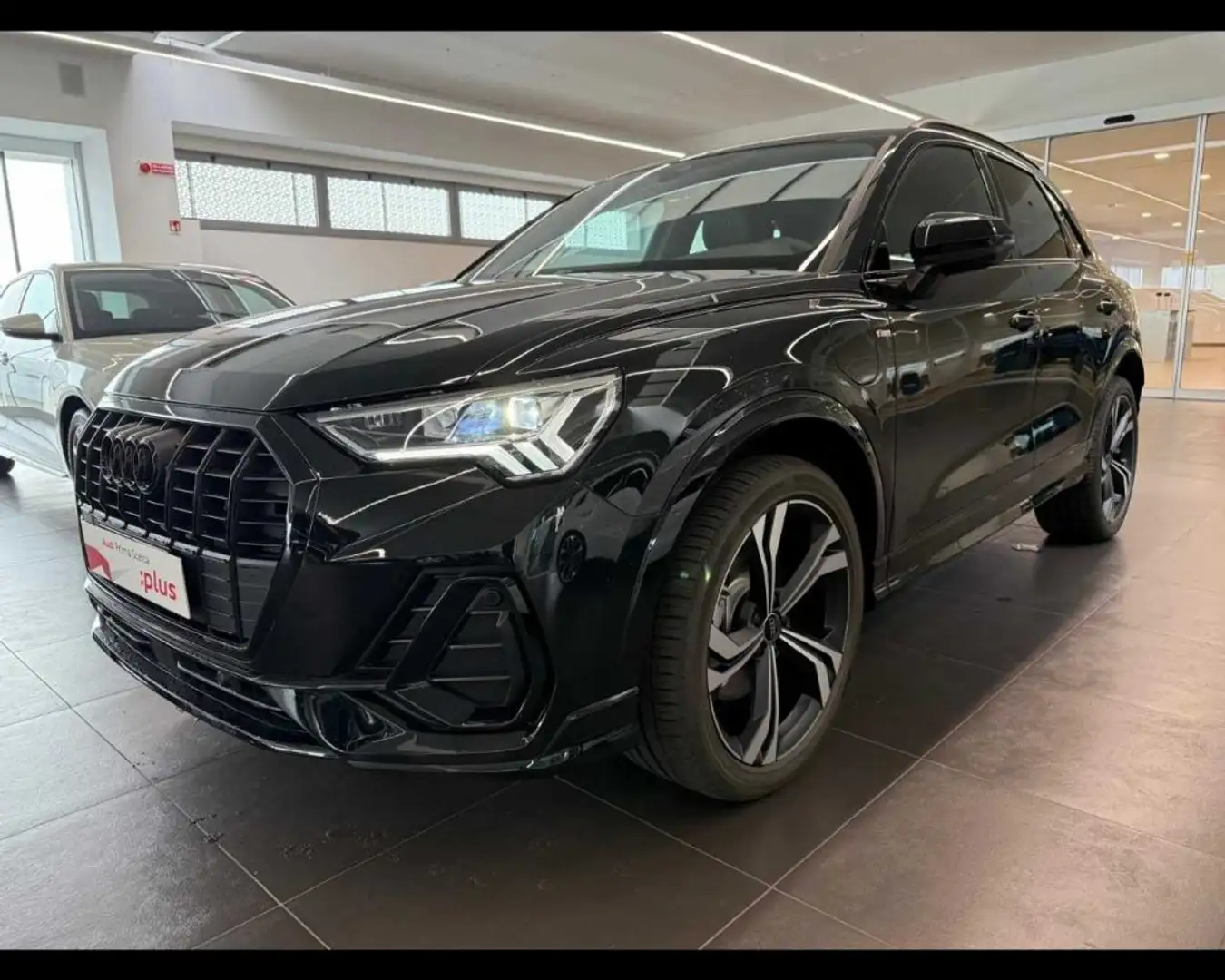 Audi Q3 Identity Black 45 TFSI e S tronic 245 cv Nero - 1