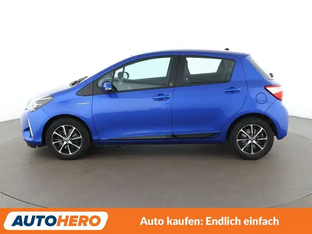 Toyota Yaris view 3