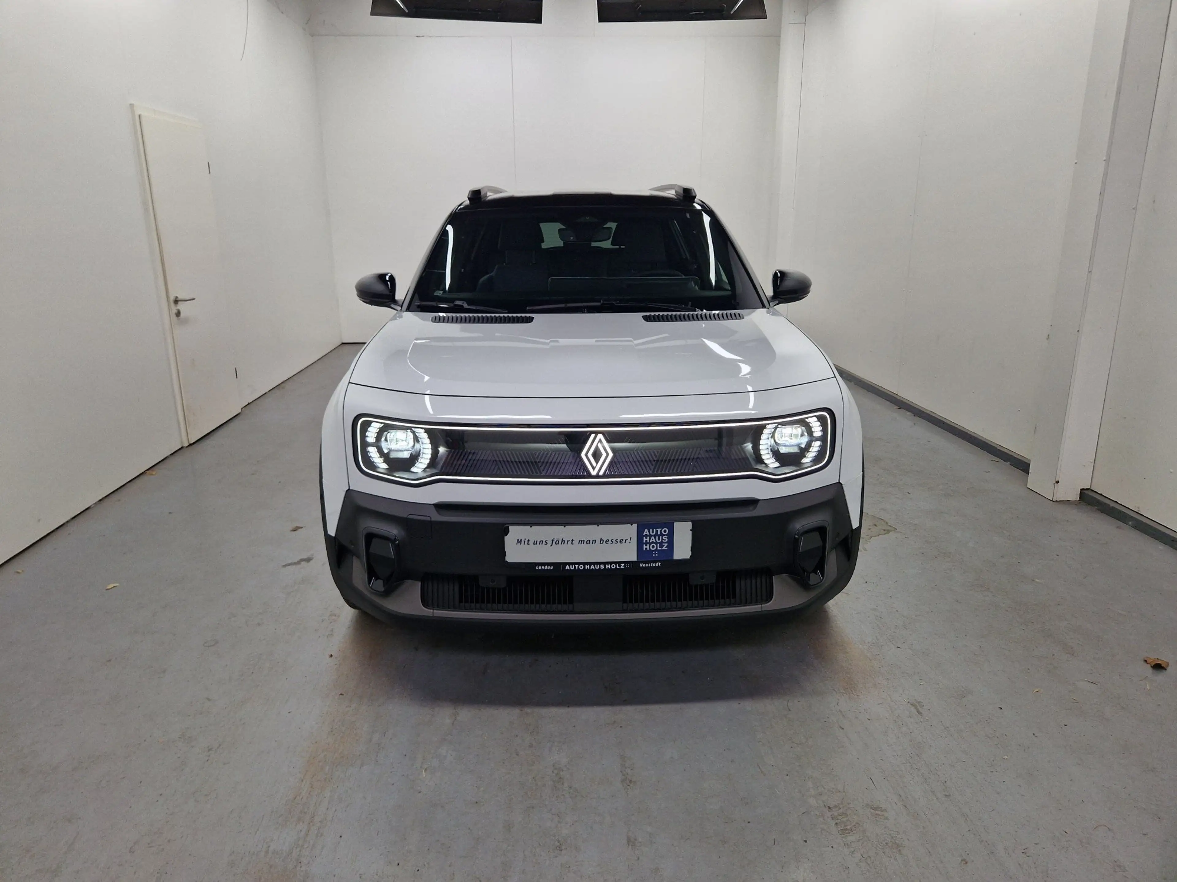 Renault R 4 E-Tech Techno 150 Comfort Range — photo 6