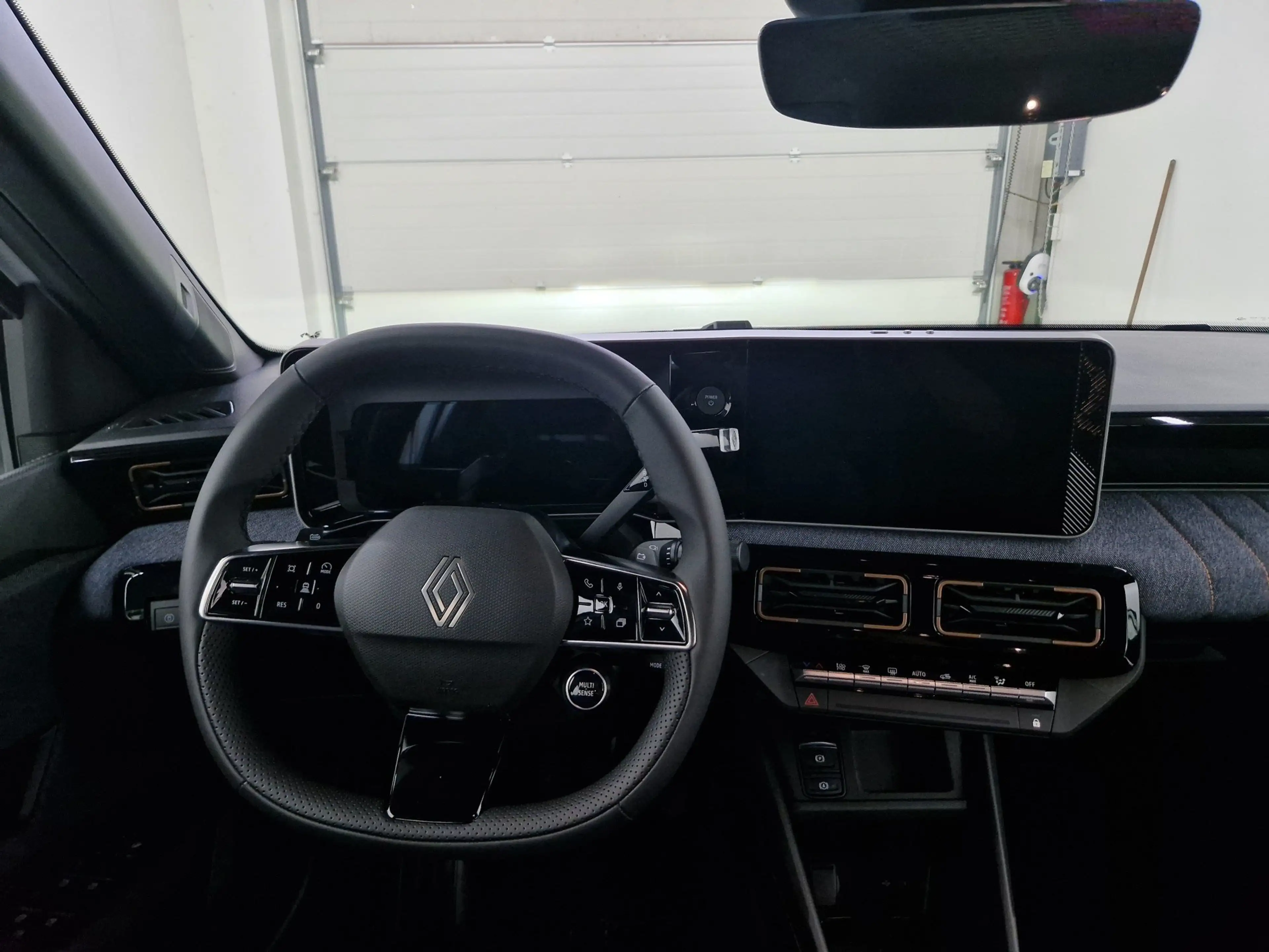 Renault R 4 E-Tech Techno 150 Comfort Range — photo 15