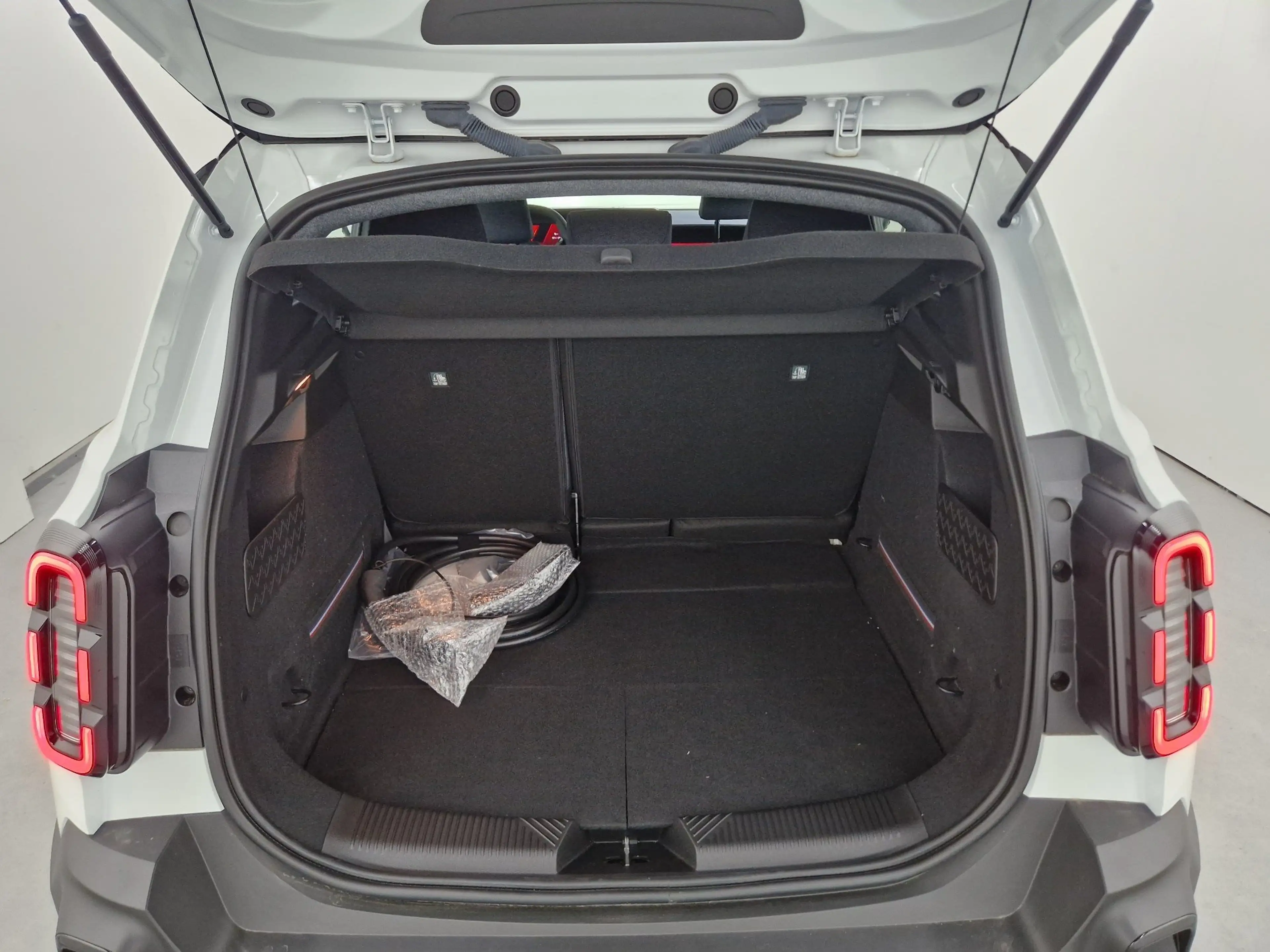 Renault R 4 E-Tech Techno 150 Comfort Range — photo 10