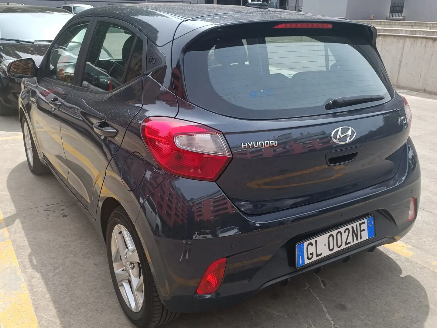 Hyundai i10 22 5P 1.0 AT TECH CONNECT Grigio - 2