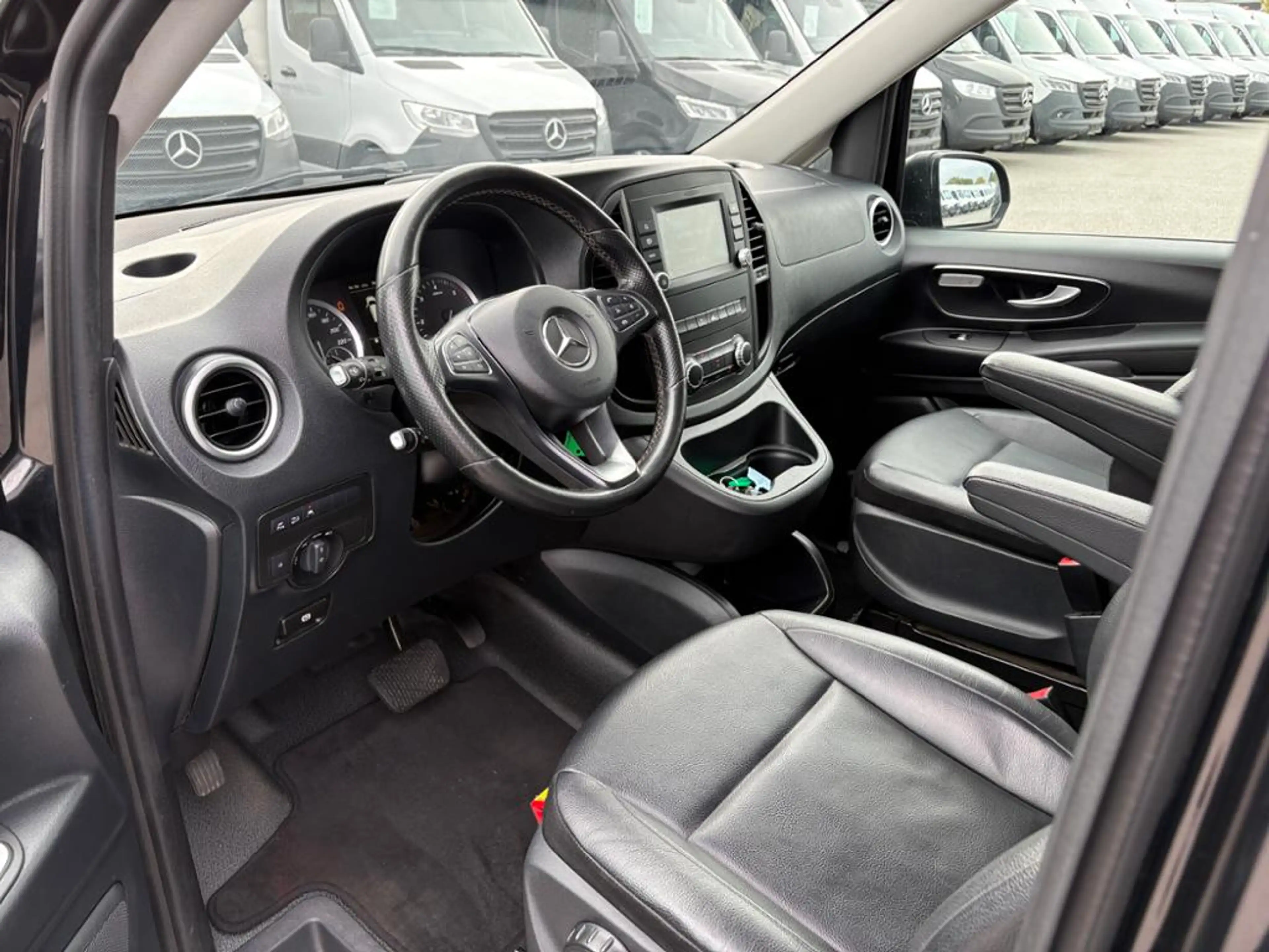 Mercedes-Benz Vito 119 CDI Tourer 4x4 lang 8Sitze 2xKlima+2xTüre — photo 9