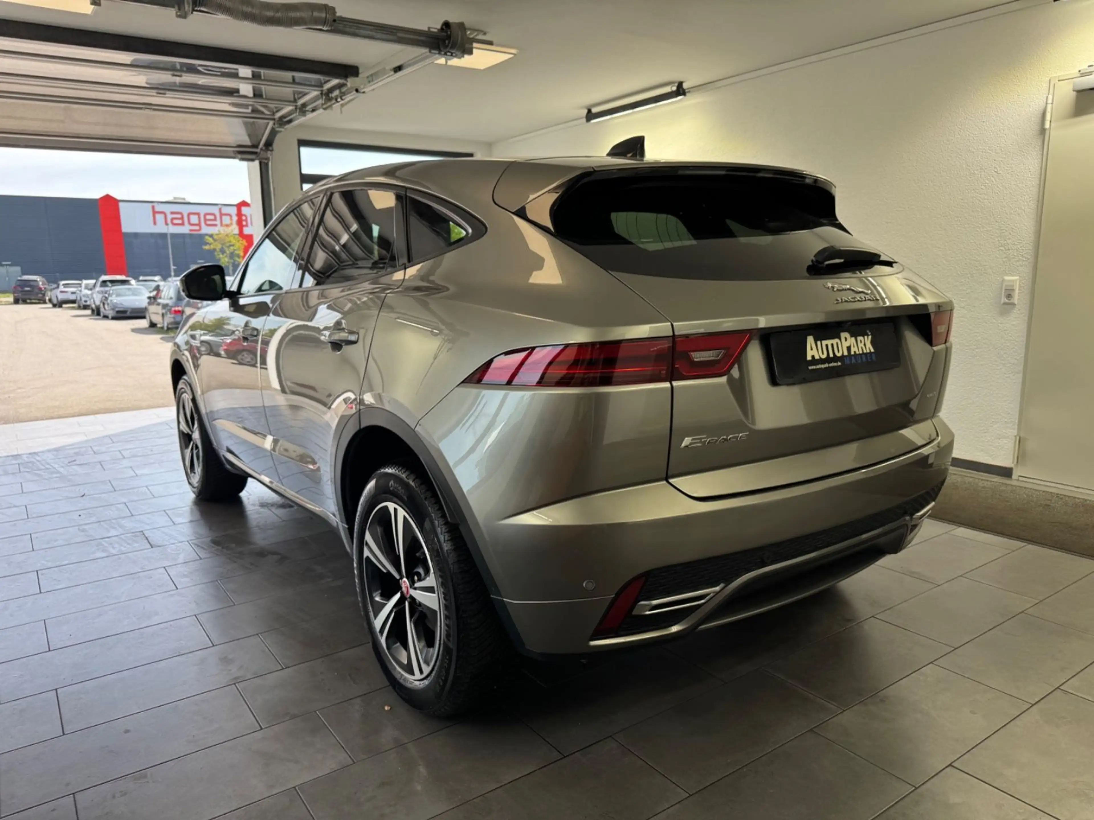 Jaguar E-Pace E-PACE R-Dynamic S AWD*Leder*Memory*HU Neu*ACC — photo 8