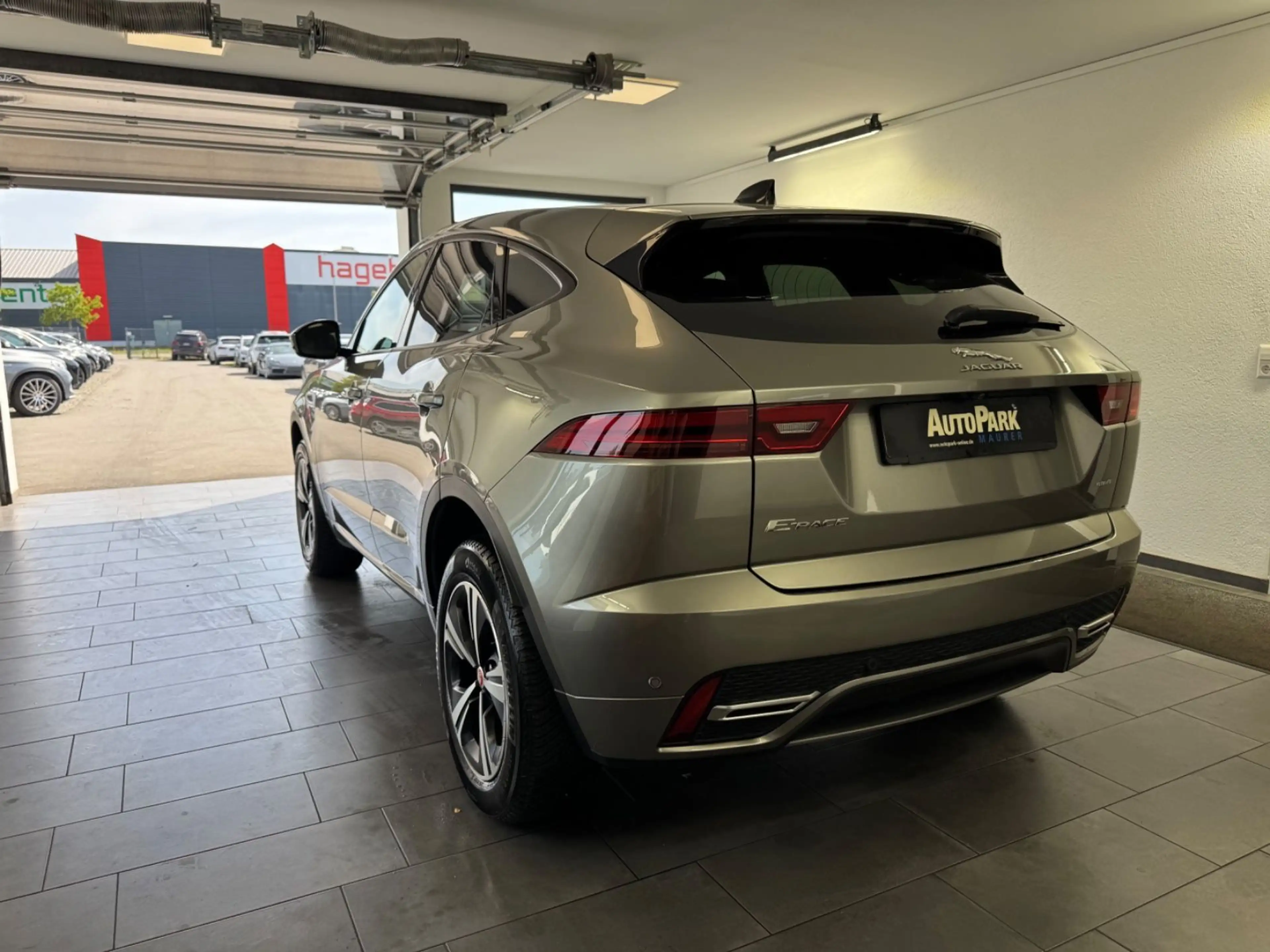 Jaguar E-Pace E-PACE R-Dynamic S AWD*Leder*Memory*HU Neu*ACC — photo 7