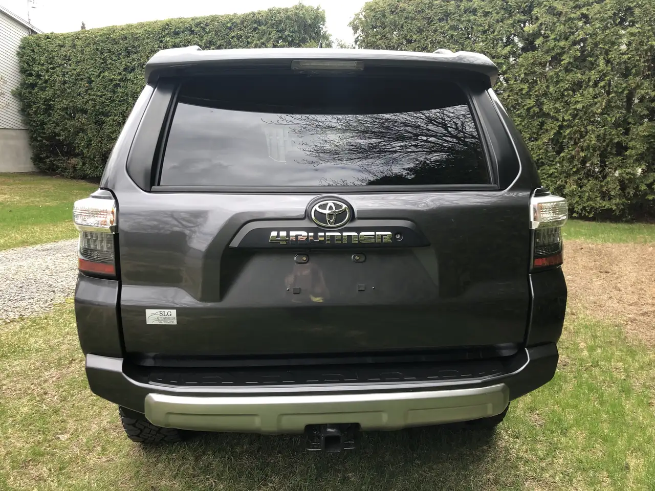 Toyota 4-Runner снимка Toyota 4-Runner