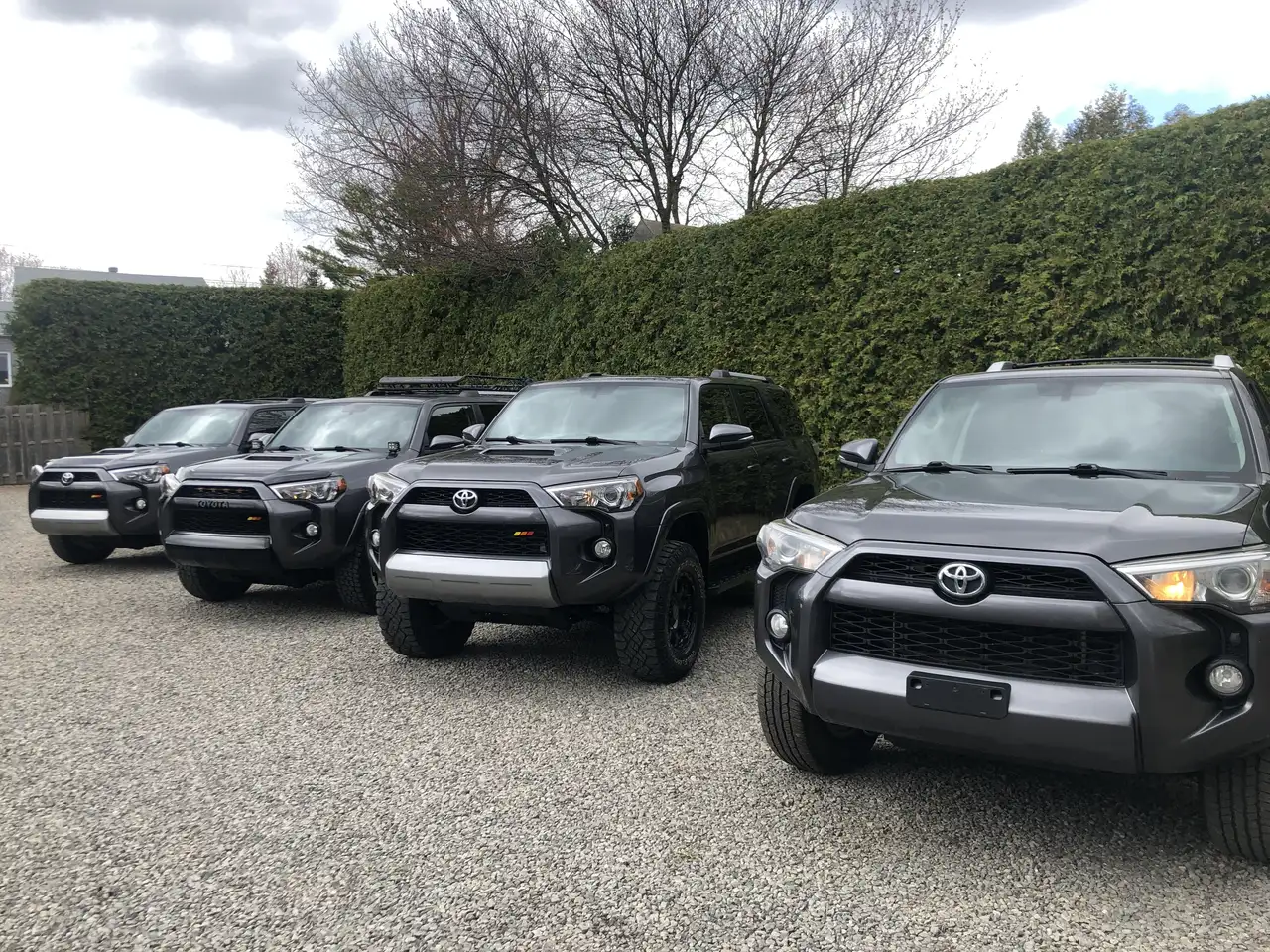 Toyota 4-Runner снимка Toyota 4-Runner