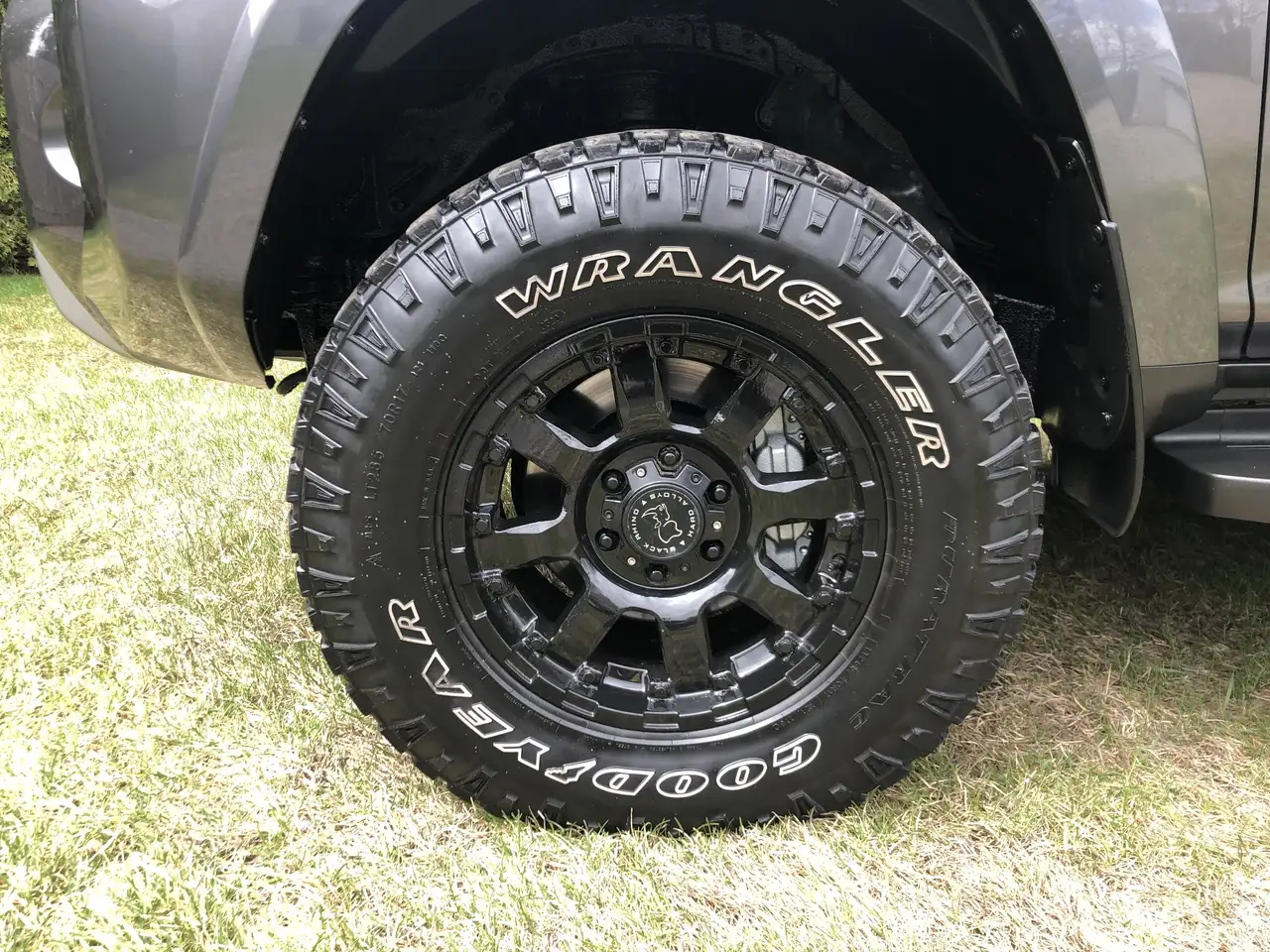 Toyota 4-Runner снимка Toyota 4-Runner