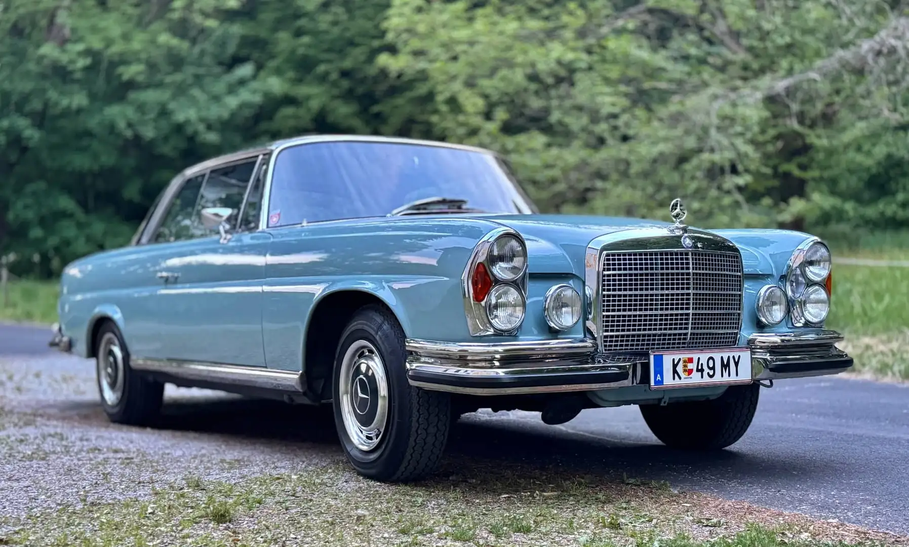 Mercedes-Benz 280 SE Blau - 1