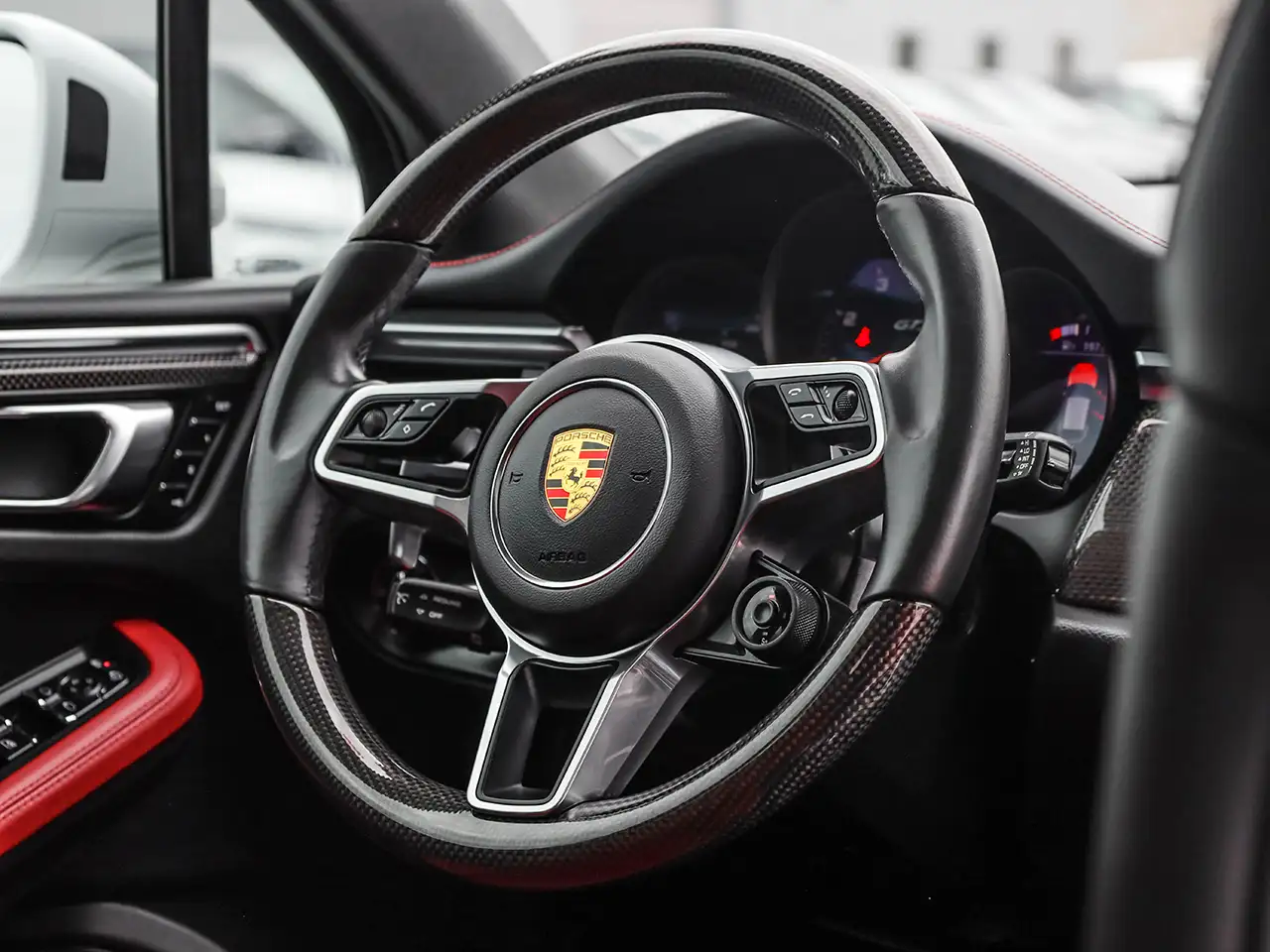 Porsche Macan снимка Porsche Macan