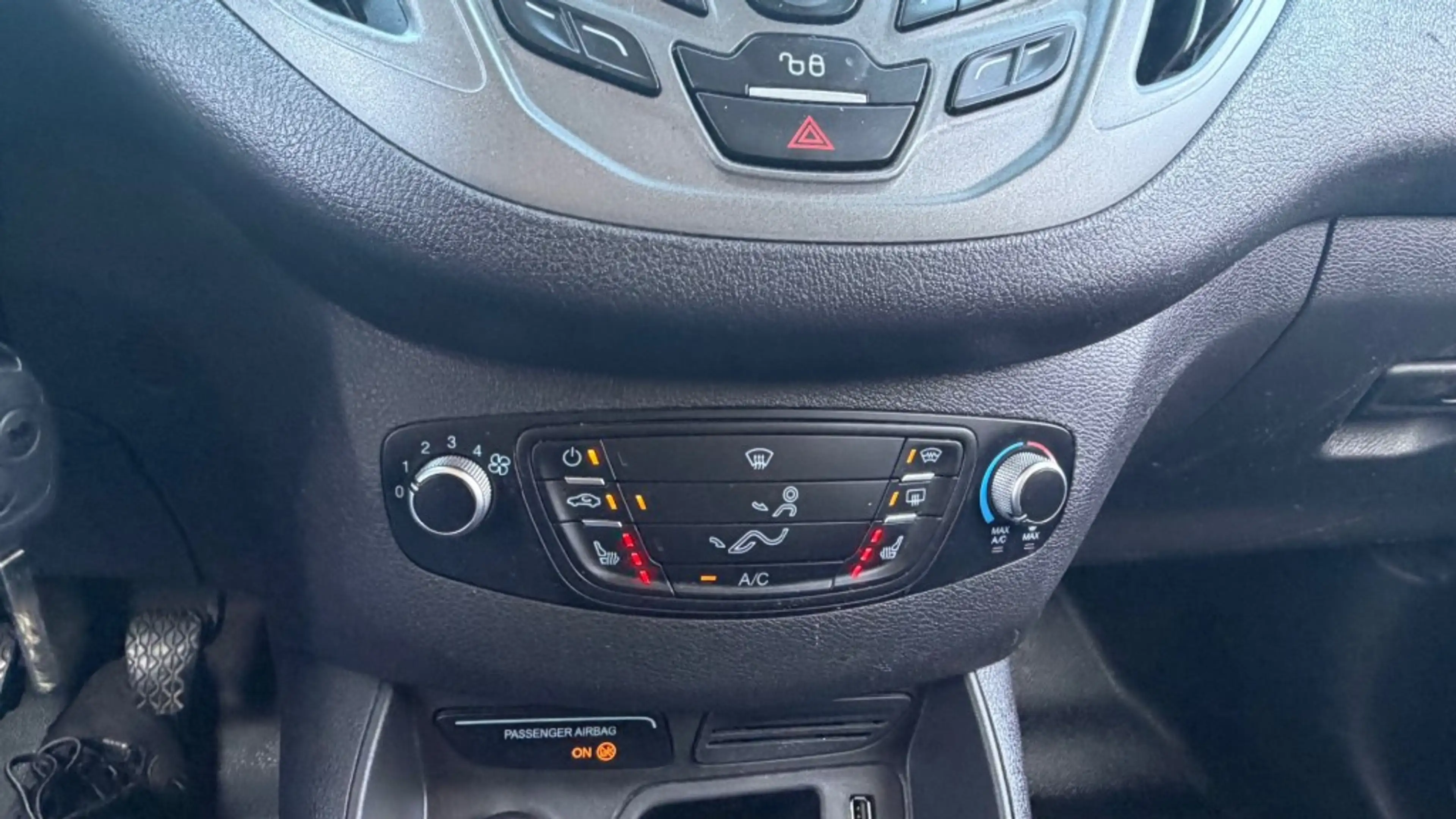Ford Transit Courier 1.5 TDCI 55KW 75PK EURO 6 AIRCO/ CRUISE CONTROL/ N — photo 18