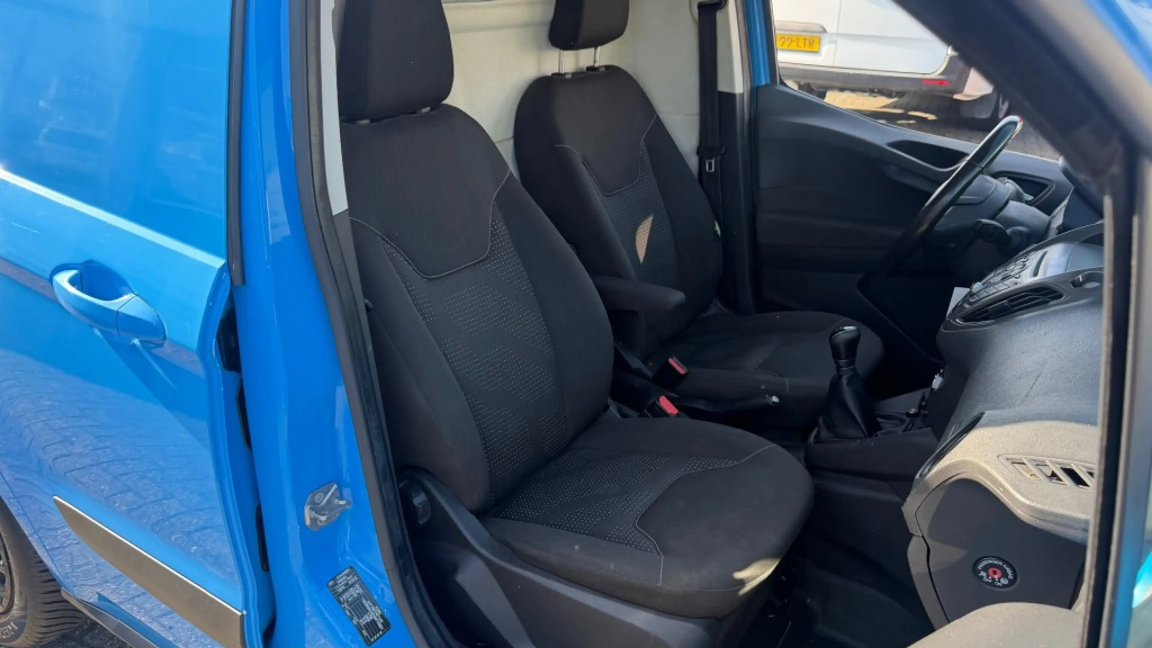 Ford Transit Courier 1.5 TDCI 55KW 75PK EURO 6 AIRCO/ CRUISE CONTROL/ N — photo 6