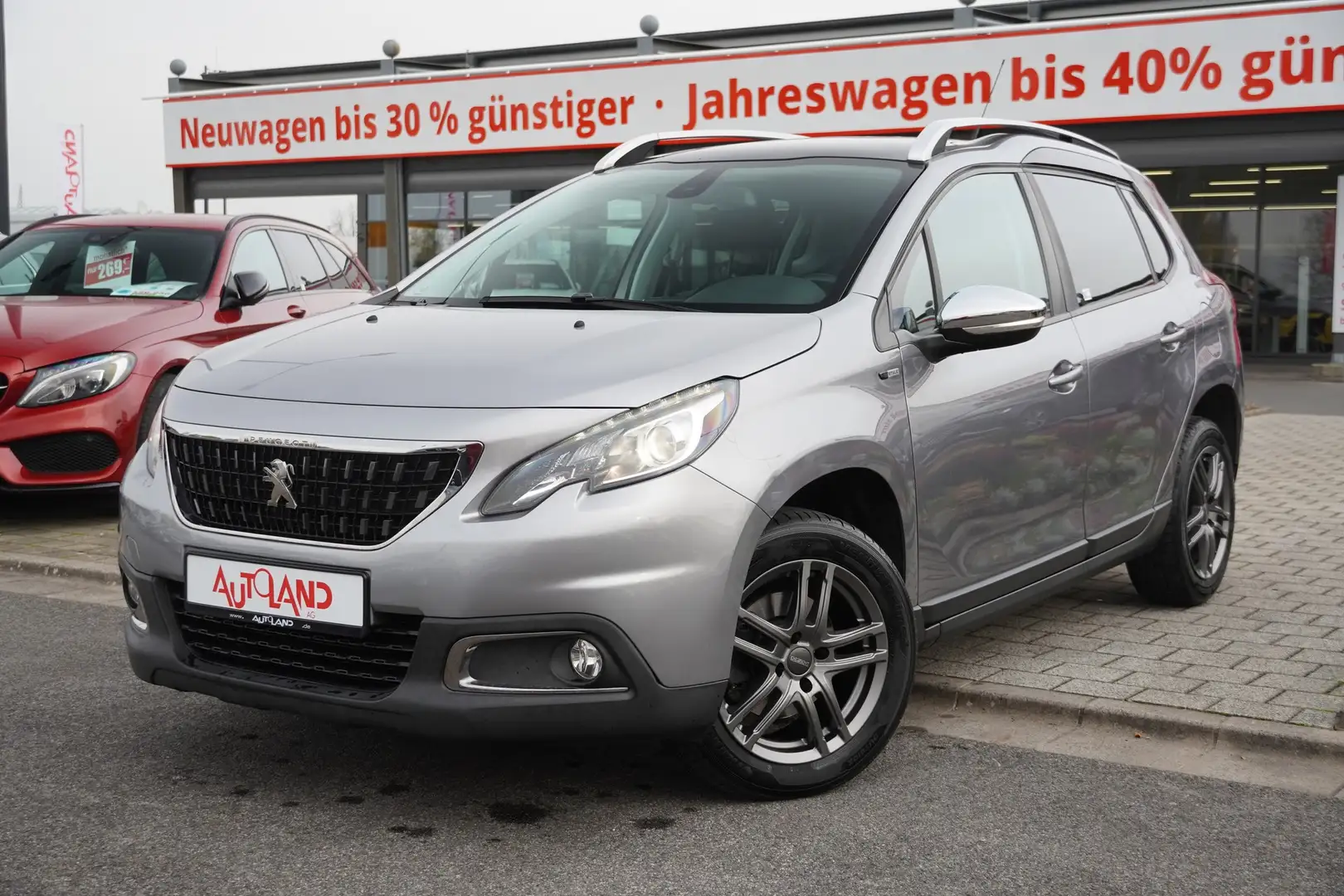 Peugeot 2008 1.2 PureTech Style Sitzheizung PDC Klima Gris - 2