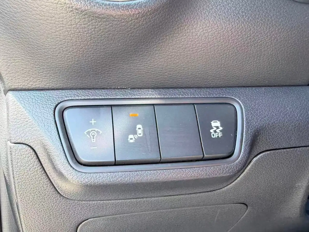 Kia Forte снимка Kia Forte