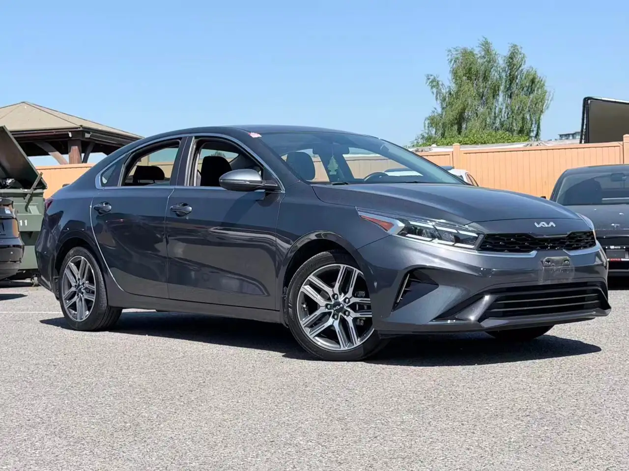 Kia Forte снимка Kia Forte