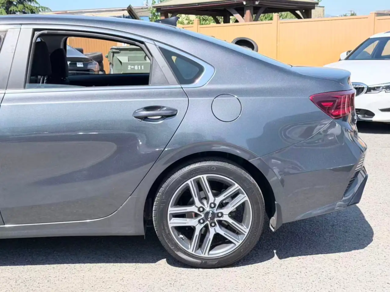 Kia Forte снимка Kia Forte