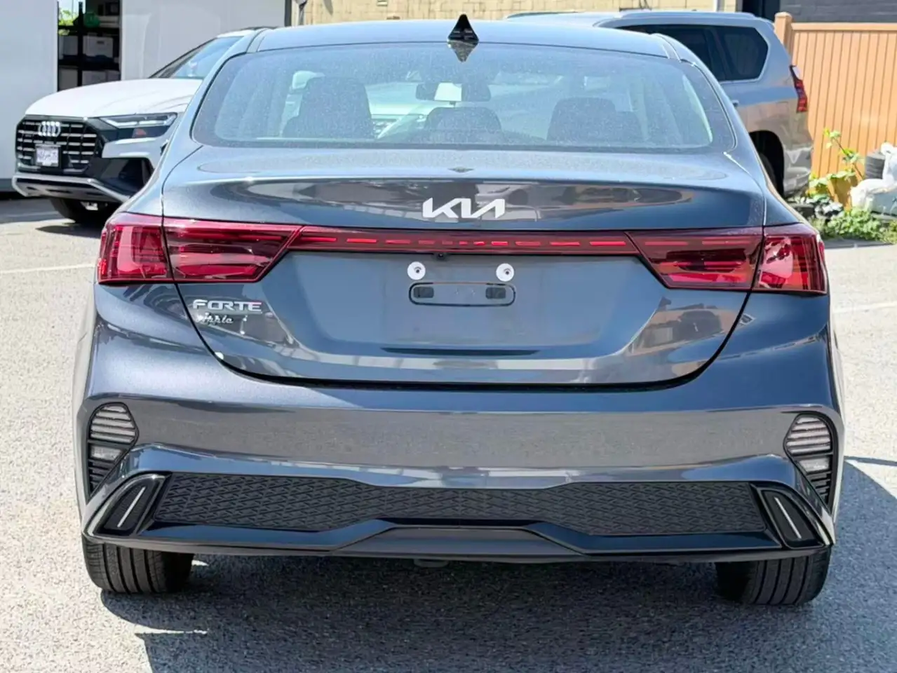 Kia Forte снимка Kia Forte