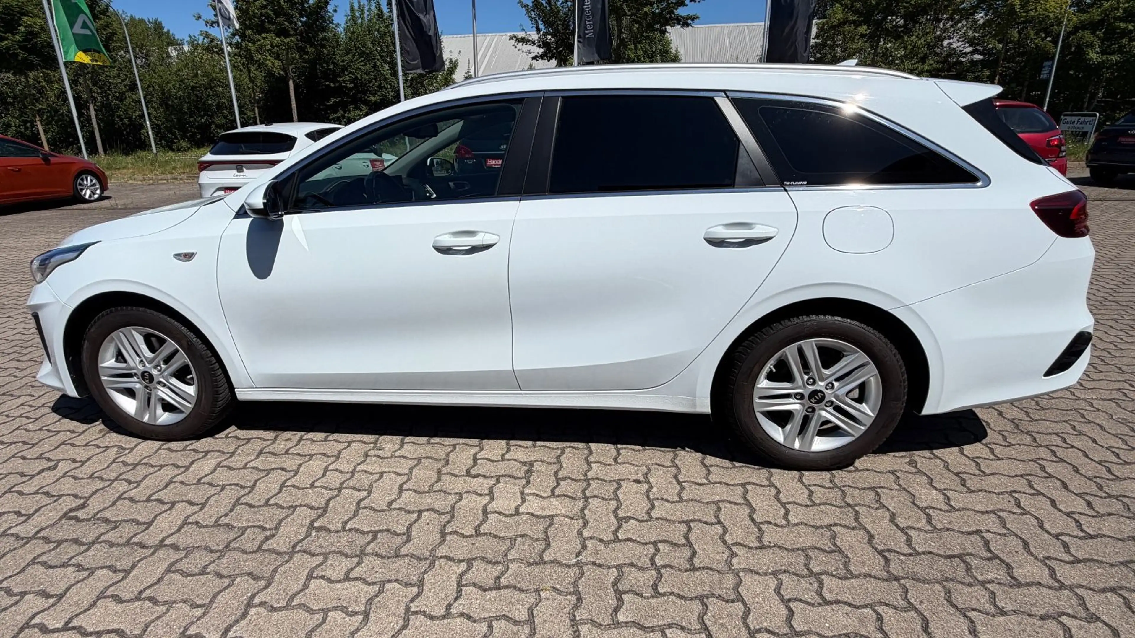 Kia Ceed SW / cee'd SW cee'd 1.4T SW*DSG*NAVI*SH*LRH*RFK* — photo 13