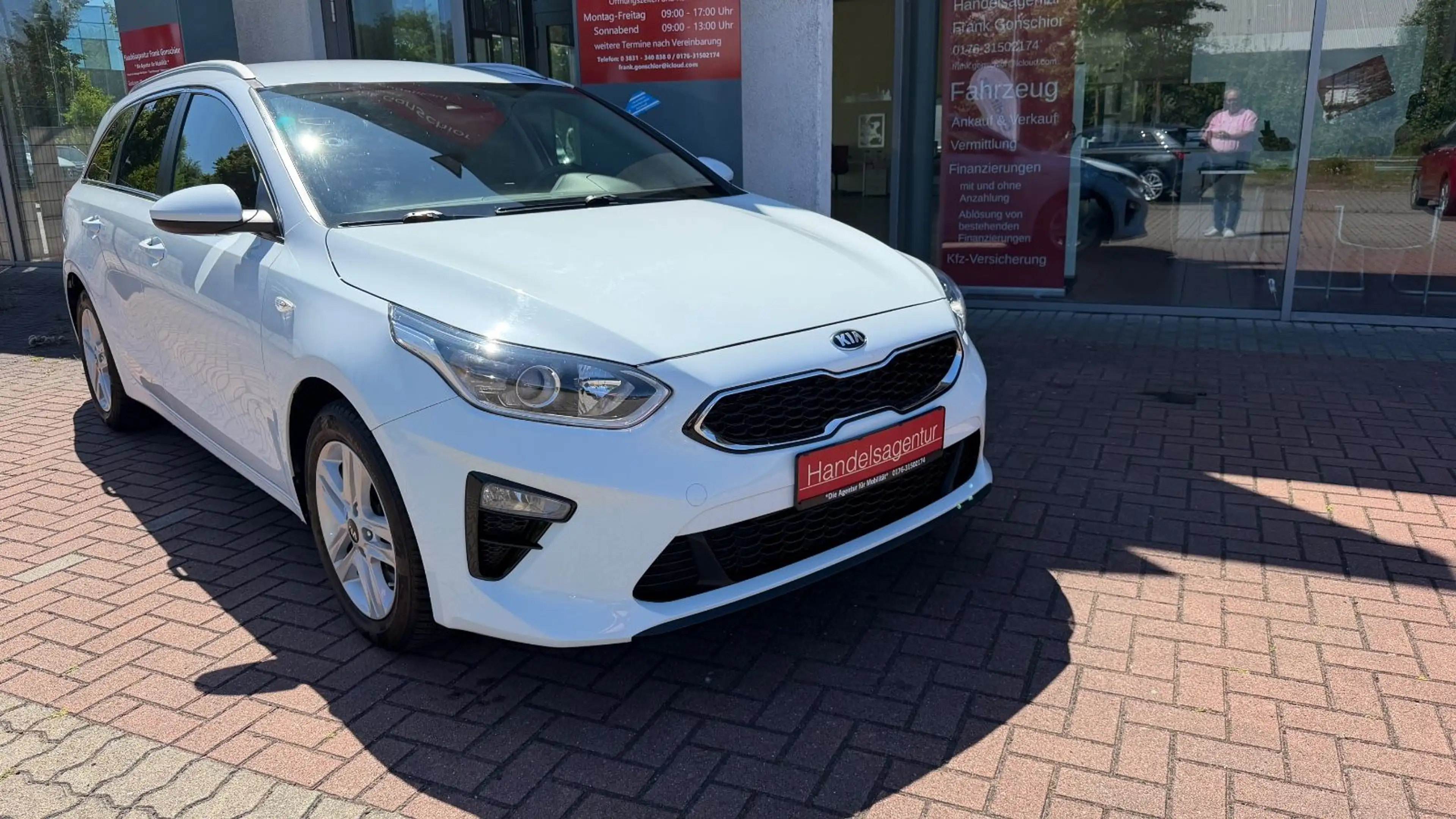 Kia Ceed SW / cee'd SW cee'd 1.4T SW*DSG*NAVI*SH*LRH*RFK* — photo 3