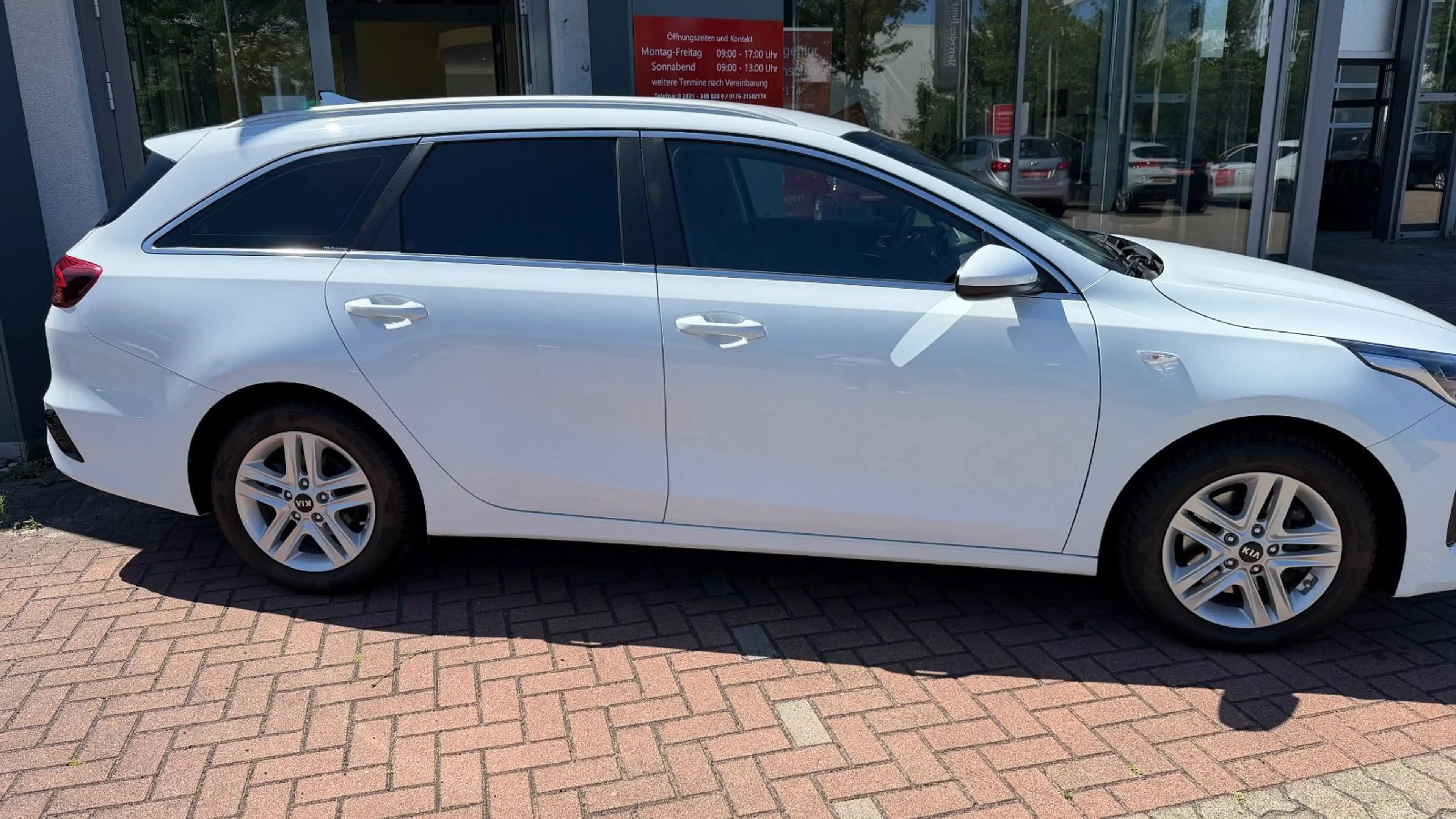 Kia Ceed SW / cee'd SW cee'd 1.4T SW*DSG*NAVI*SH*LRH*RFK* — photo 5
