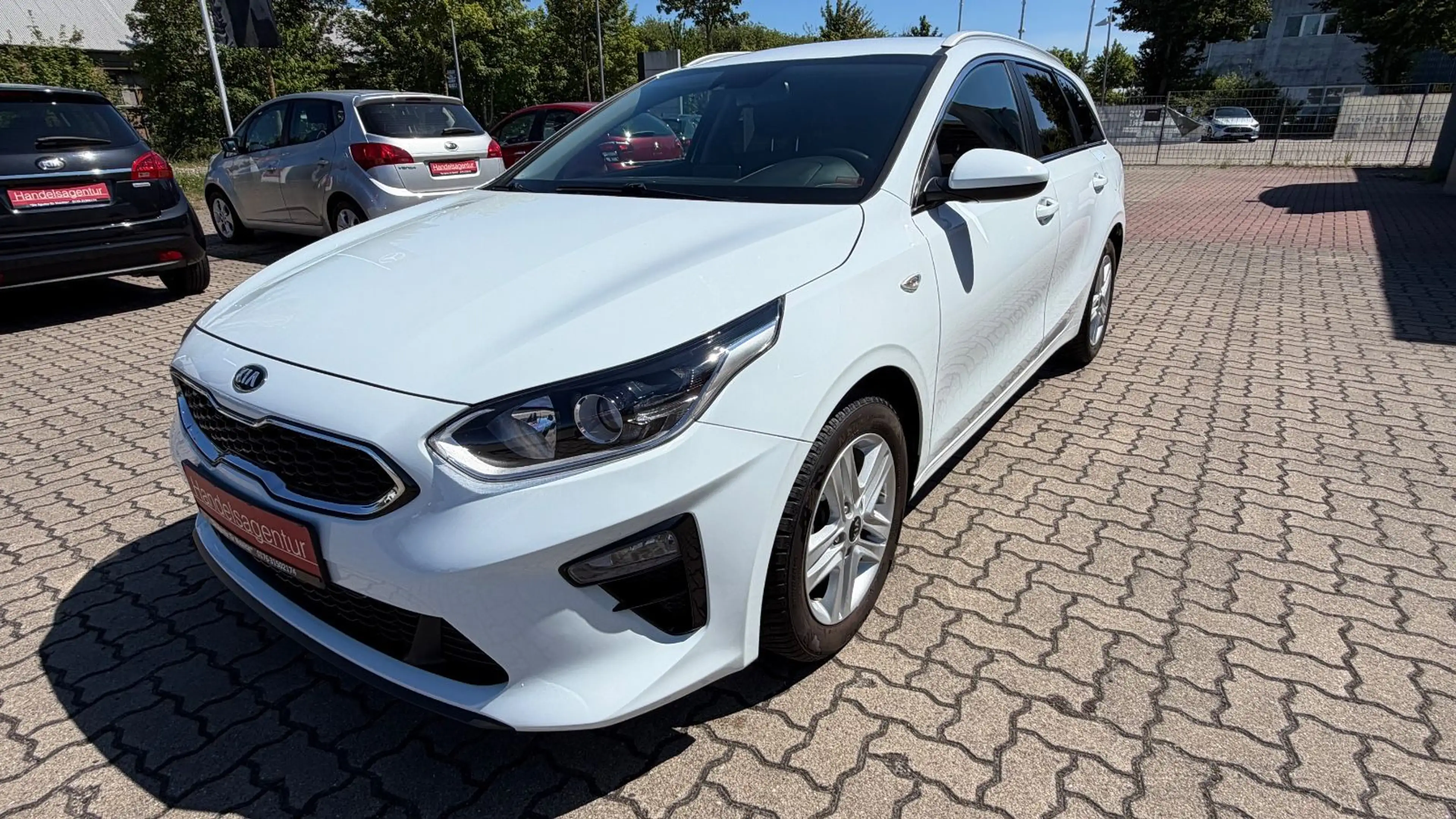 Kia Ceed SW / cee'd SW cee'd 1.4T SW*DSG*NAVI*SH*LRH*RFK* — photo 6