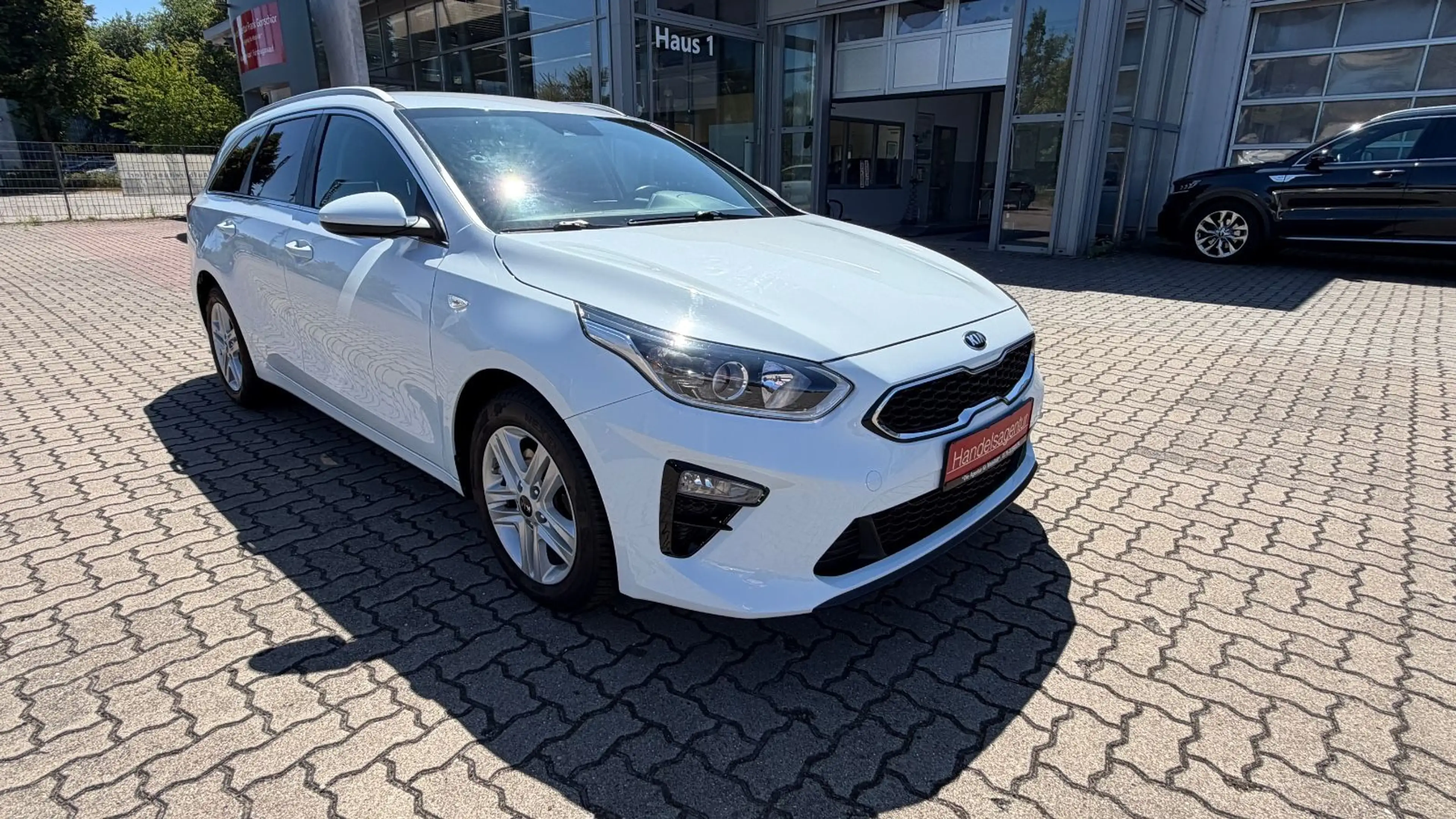 Kia Ceed SW / cee'd SW cee'd 1.4T SW*DSG*NAVI*SH*LRH*RFK* — photo 8