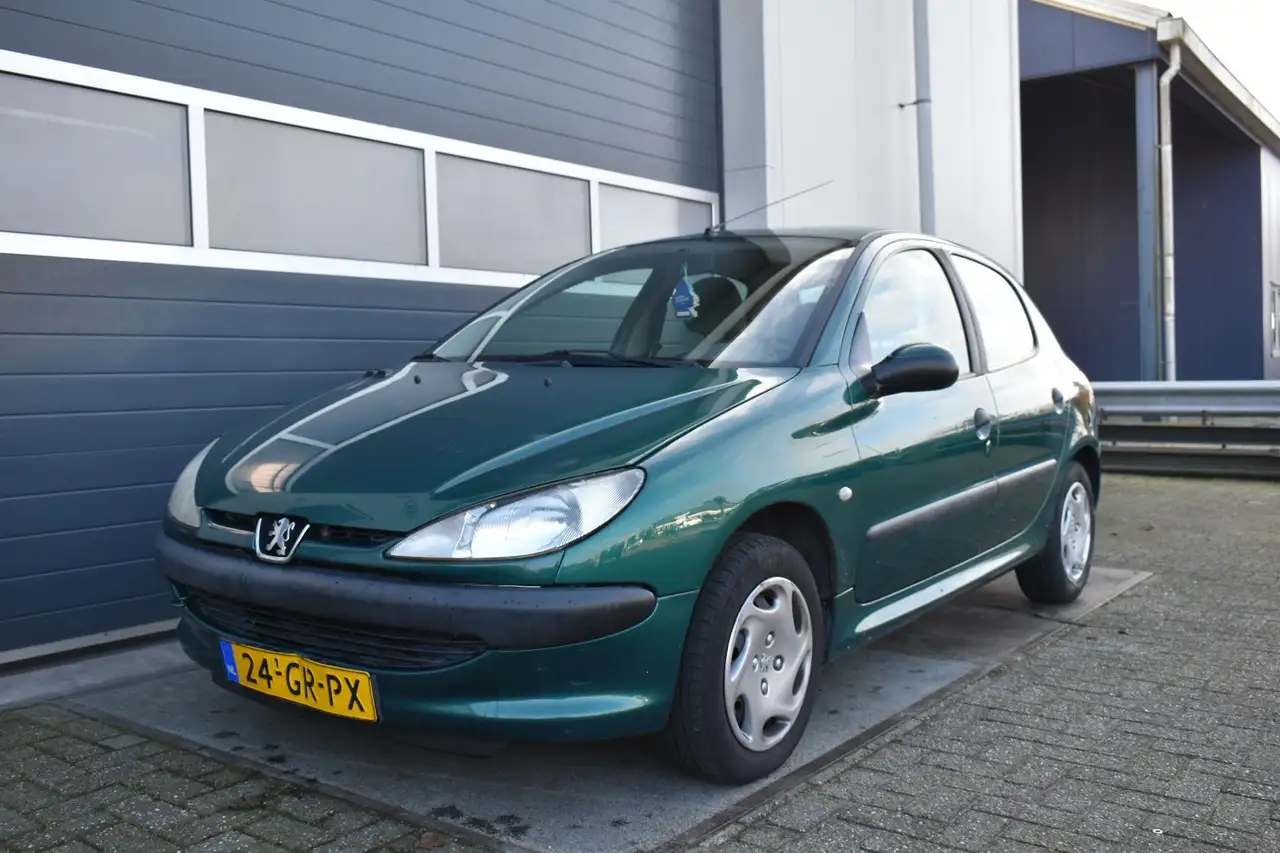 Peugeot 206