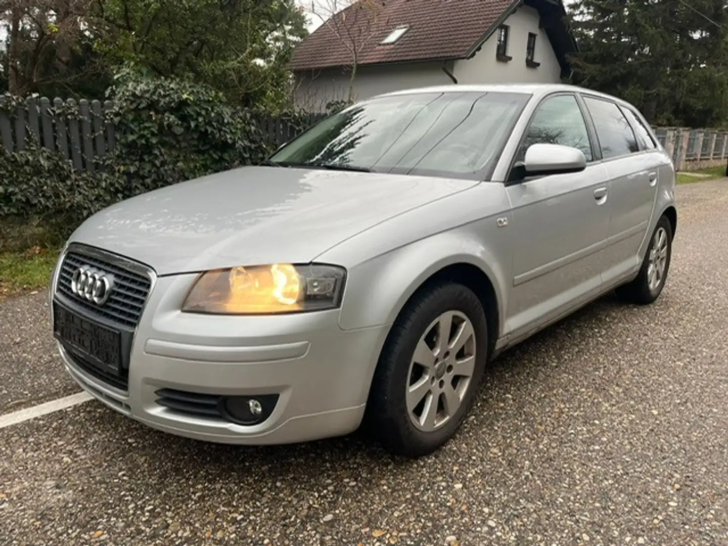 Audi A3 SB Ambiente 1,9 TDI/Pickerl vom ÖAMTC bis 05/2026 Silber - 1
