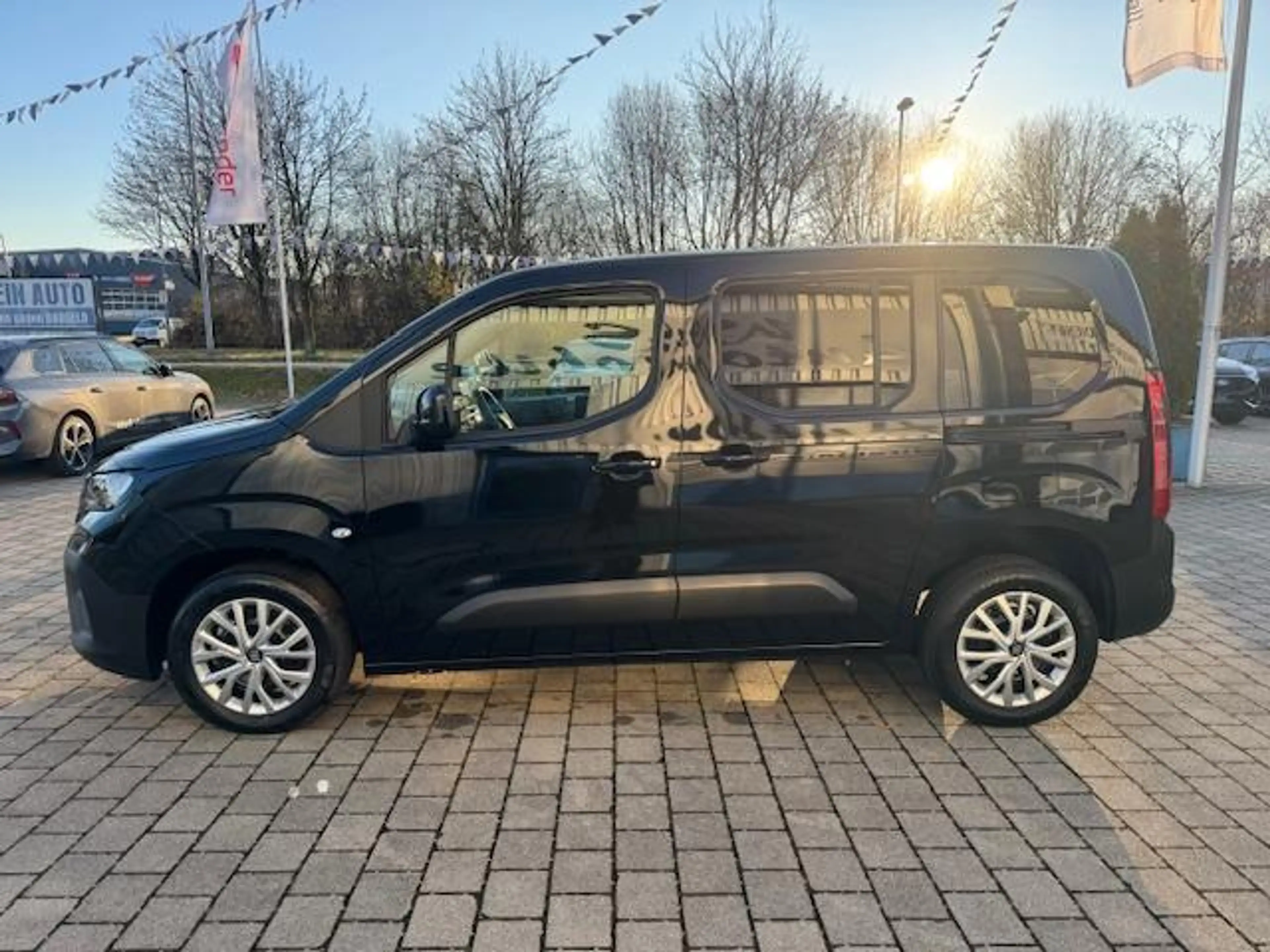 Fiat Doblo Doblo Kombi 1.5 HDi L1 360° Kam.*NAVI*NSW*Kessy — photo 5