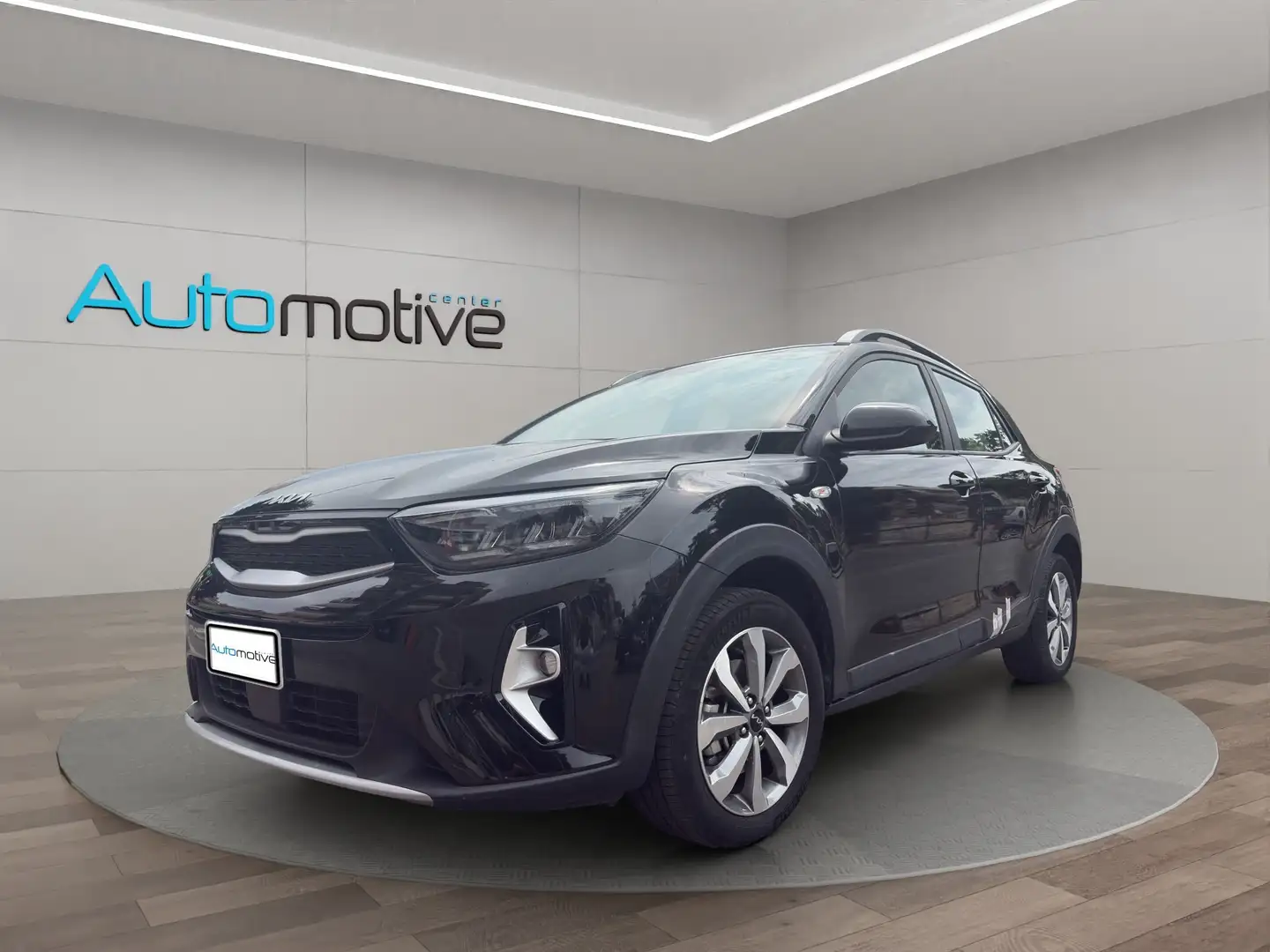 Kia Stonic Stonic 1.2 dpi Urban gpl 82cv Nero - 1