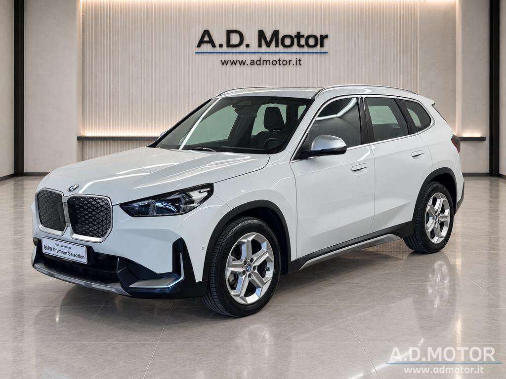BMW iX1