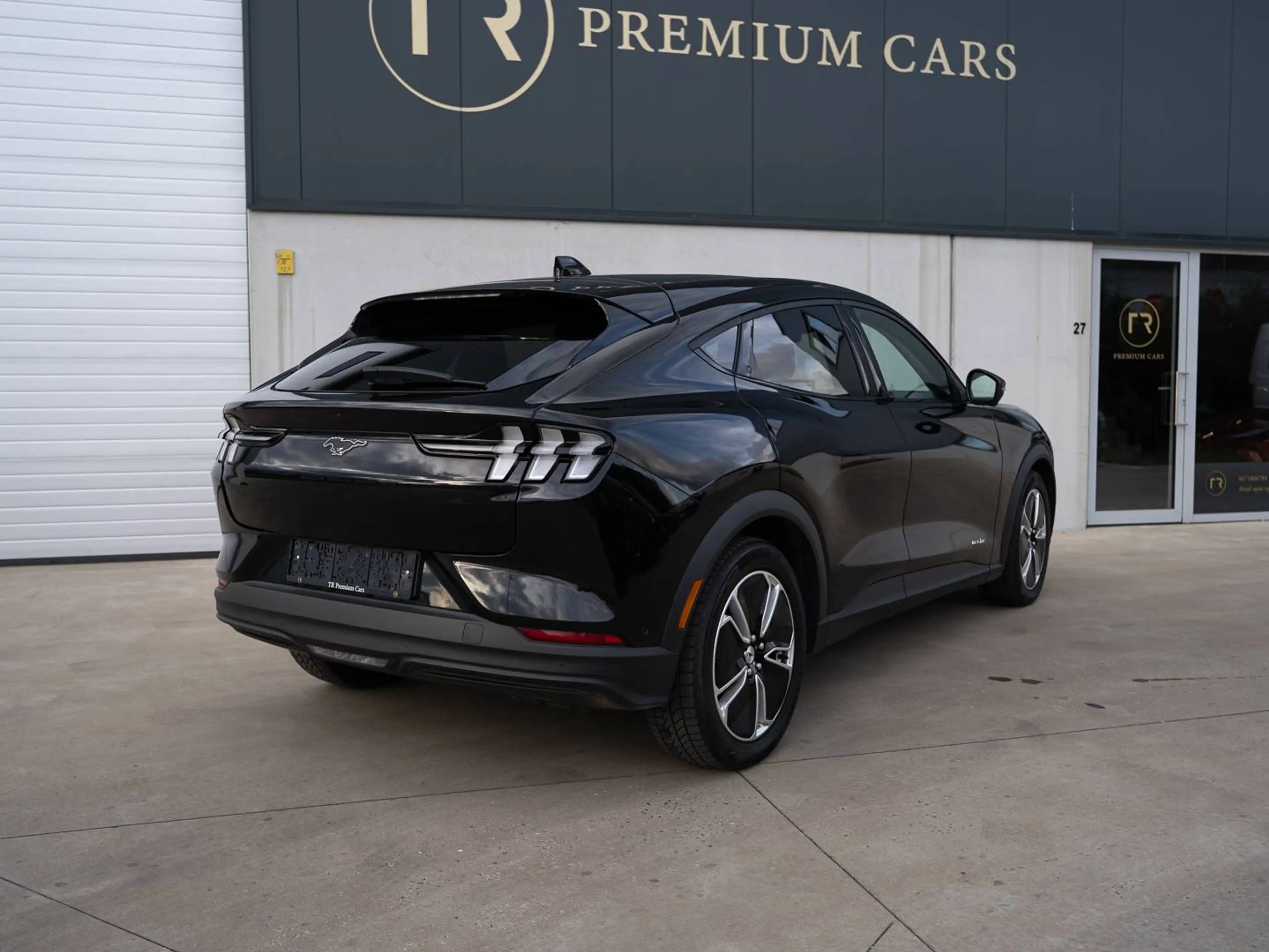 Ford Mustang Mach-E Standard Range l Technologie+ l Electric Seats l B&O l 93,5% SOH — photo 13