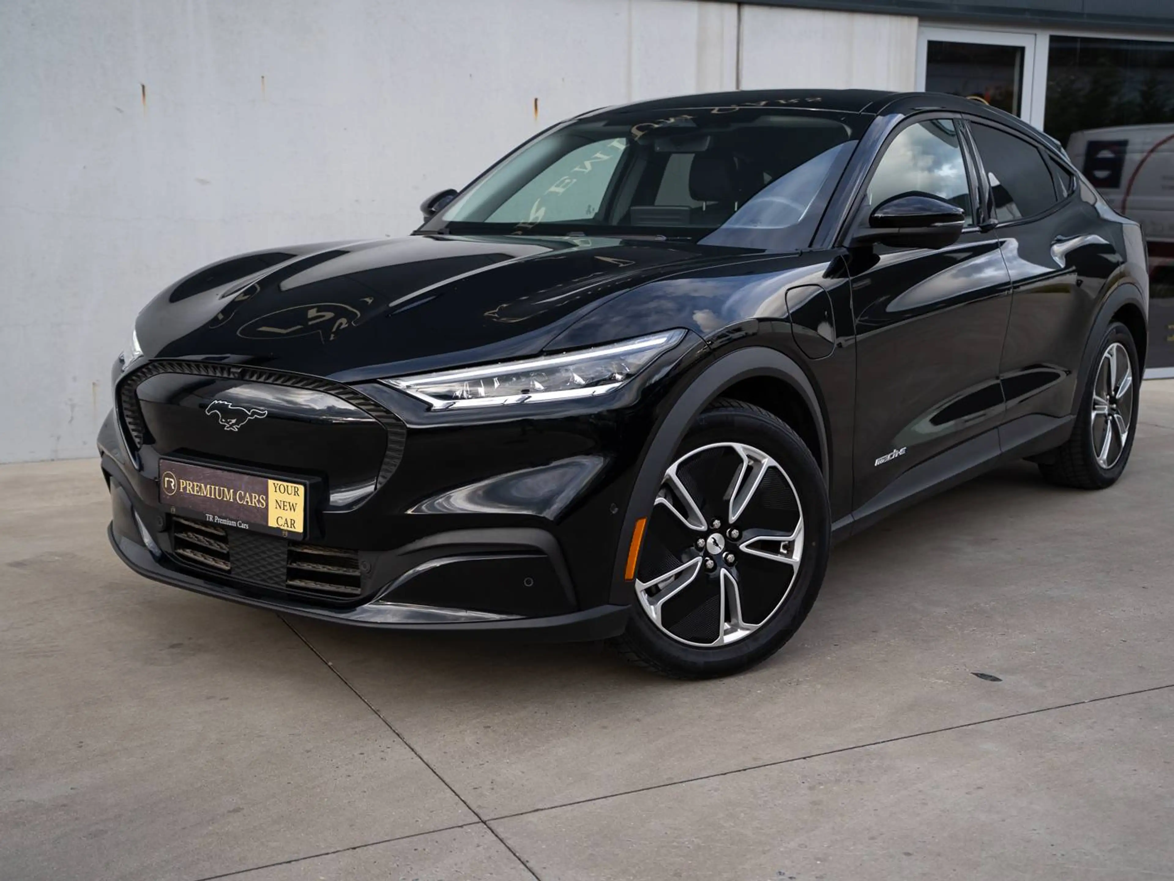 Ford Mustang Mach-E Standard Range l Technologie+ l Electric Seats l B&O l 93,5% SOH — photo 3