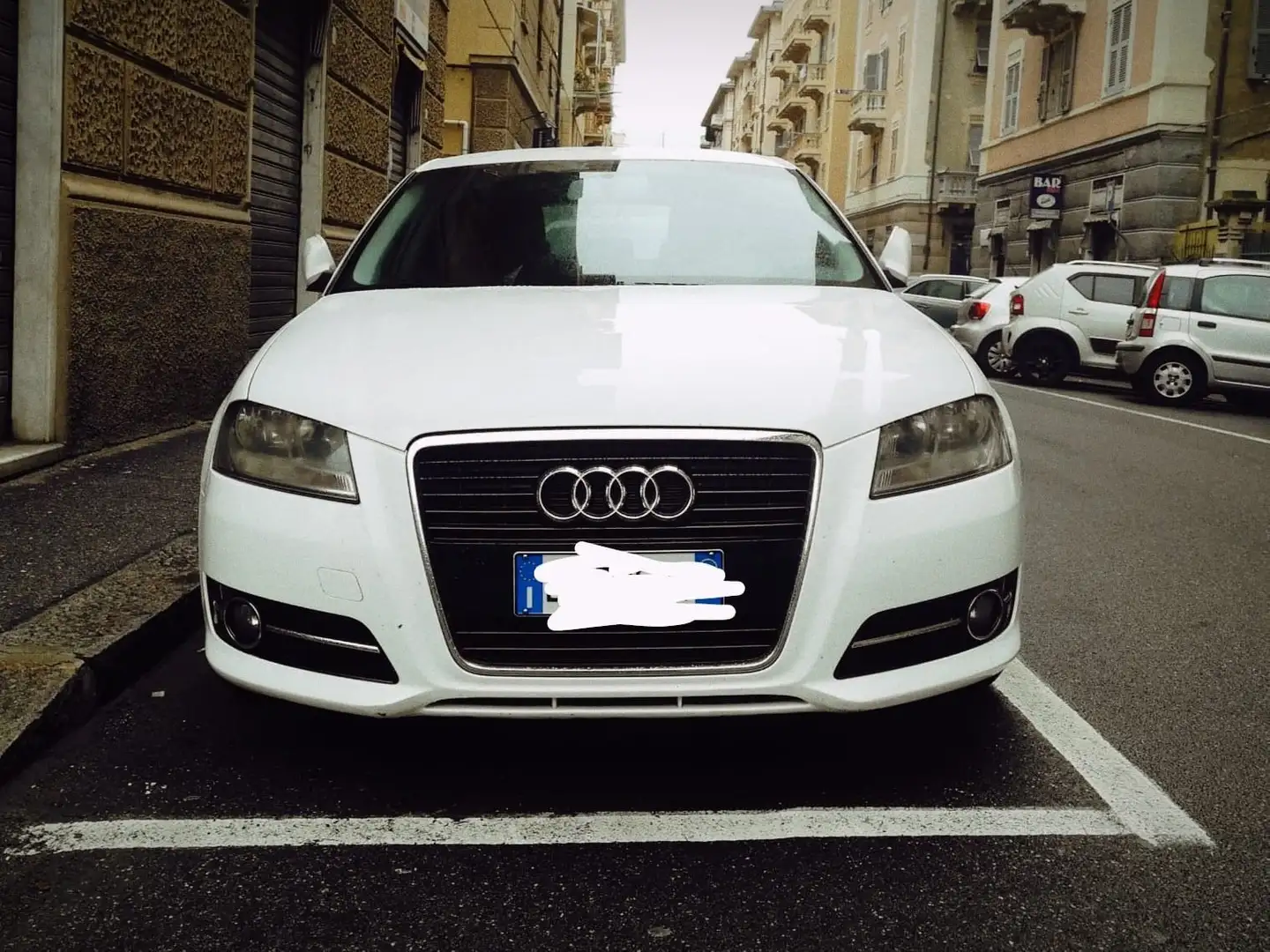 Audi A3 2.0 tdi Ambiente Bianco - 1