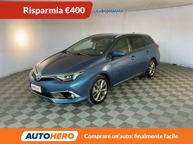 Toyota Auris 1.8 Hybrid Lounge FHEV