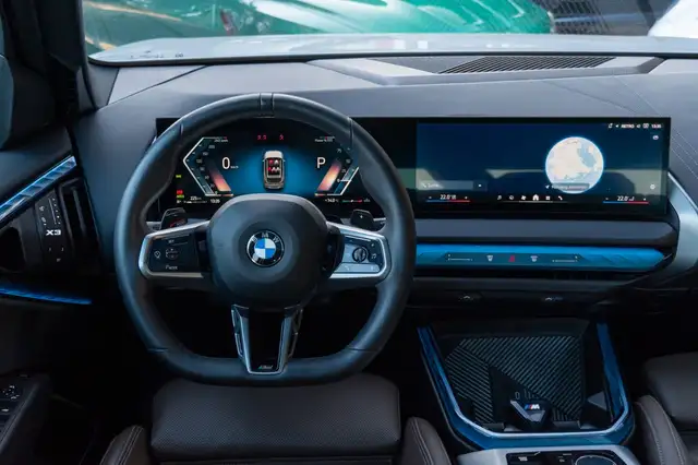 BMW X3 view 13