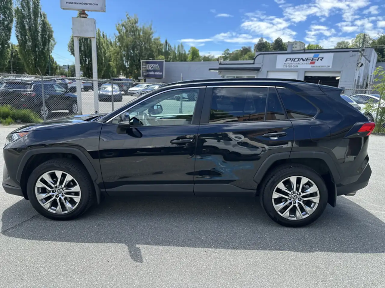 Toyota RAV 4 снимка Toyota RAV 4